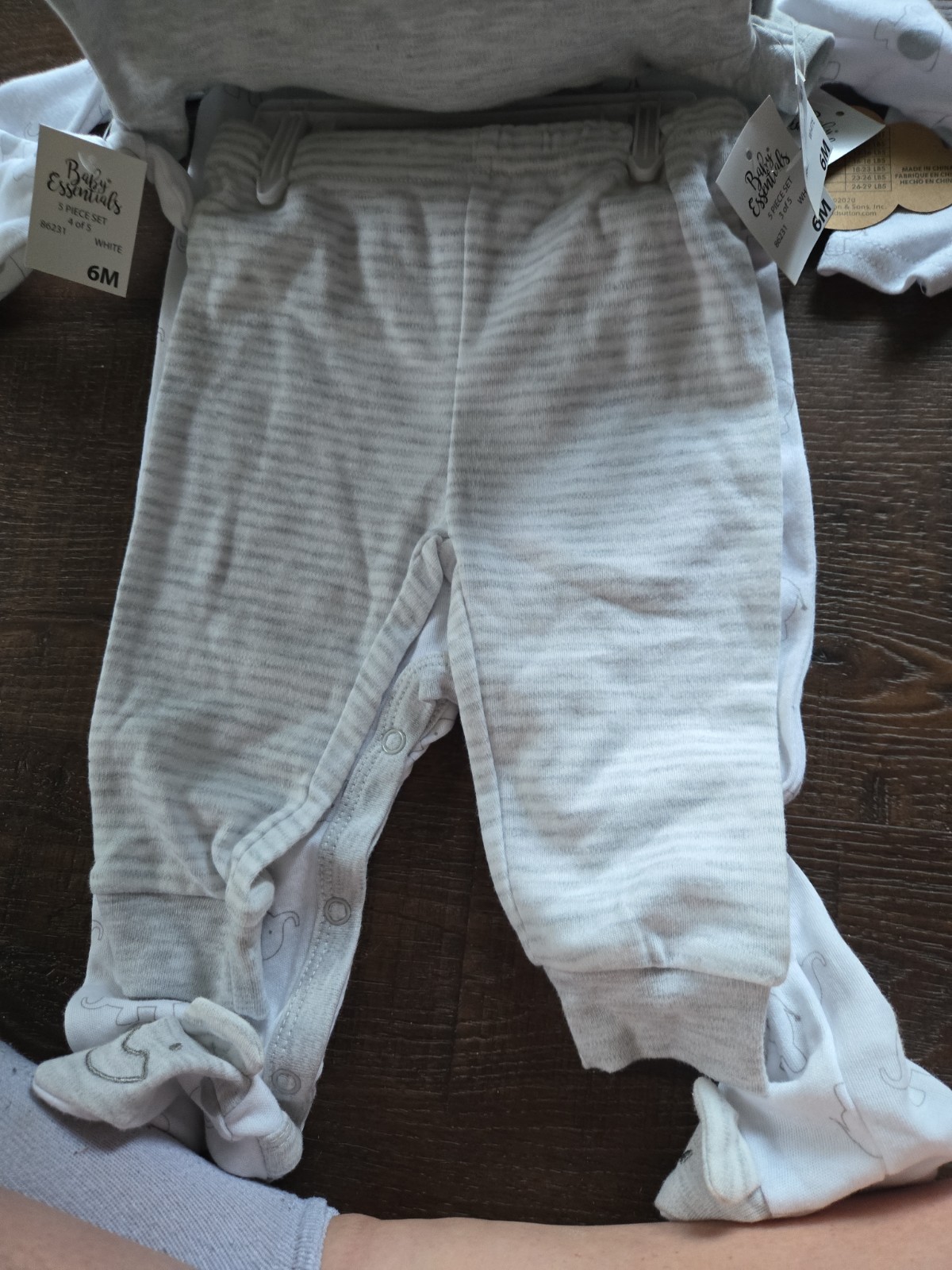 Baby Essentials-5 Piece Set – 1 Hat 1 Lovey 1 Body Suit 1 Pant 1 Long Body Suit