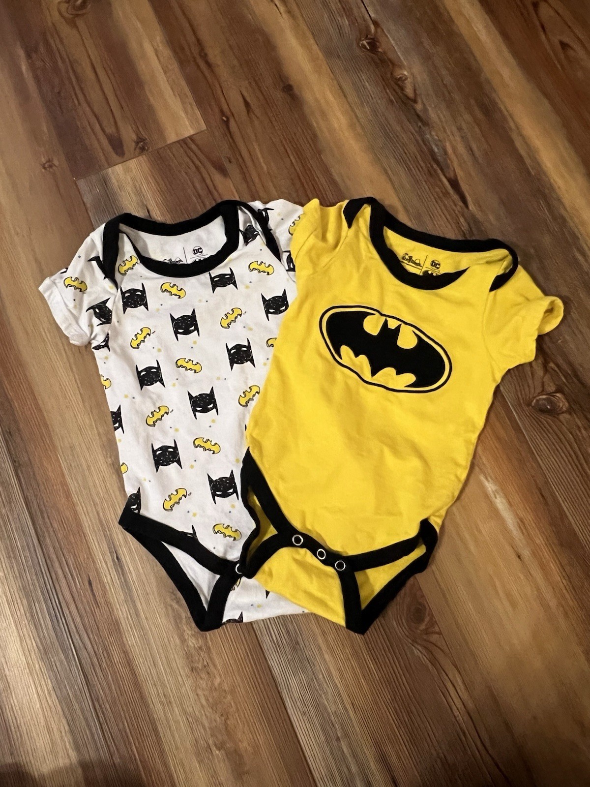 Dc Marvel Batman 6month Baby Old Outfit snaps Batman Six Flags