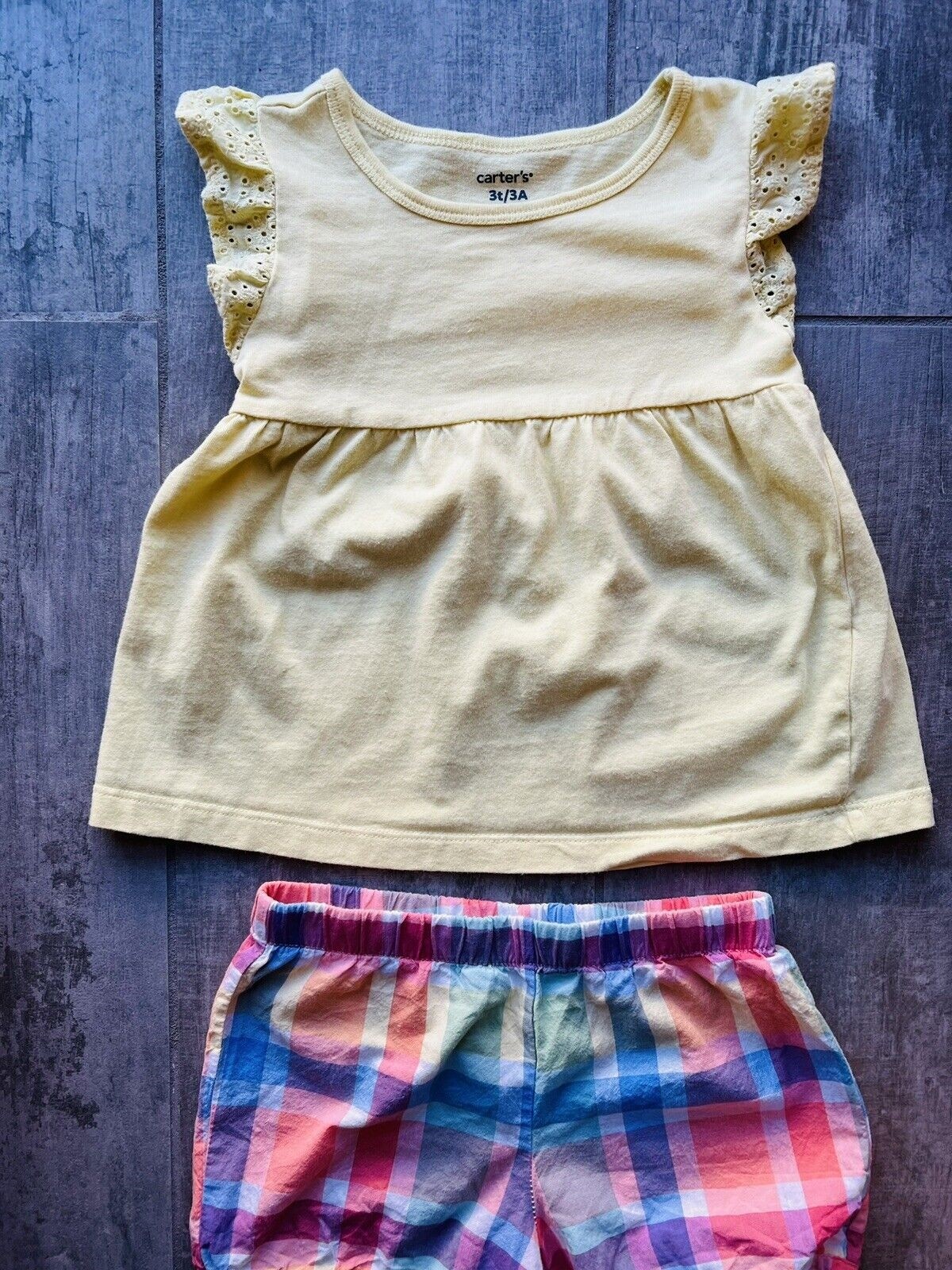 Toddler Girl 2 Piece Outfit Set Eyelet Top Sleeveless Babydoll & Plaid Shorts 3T