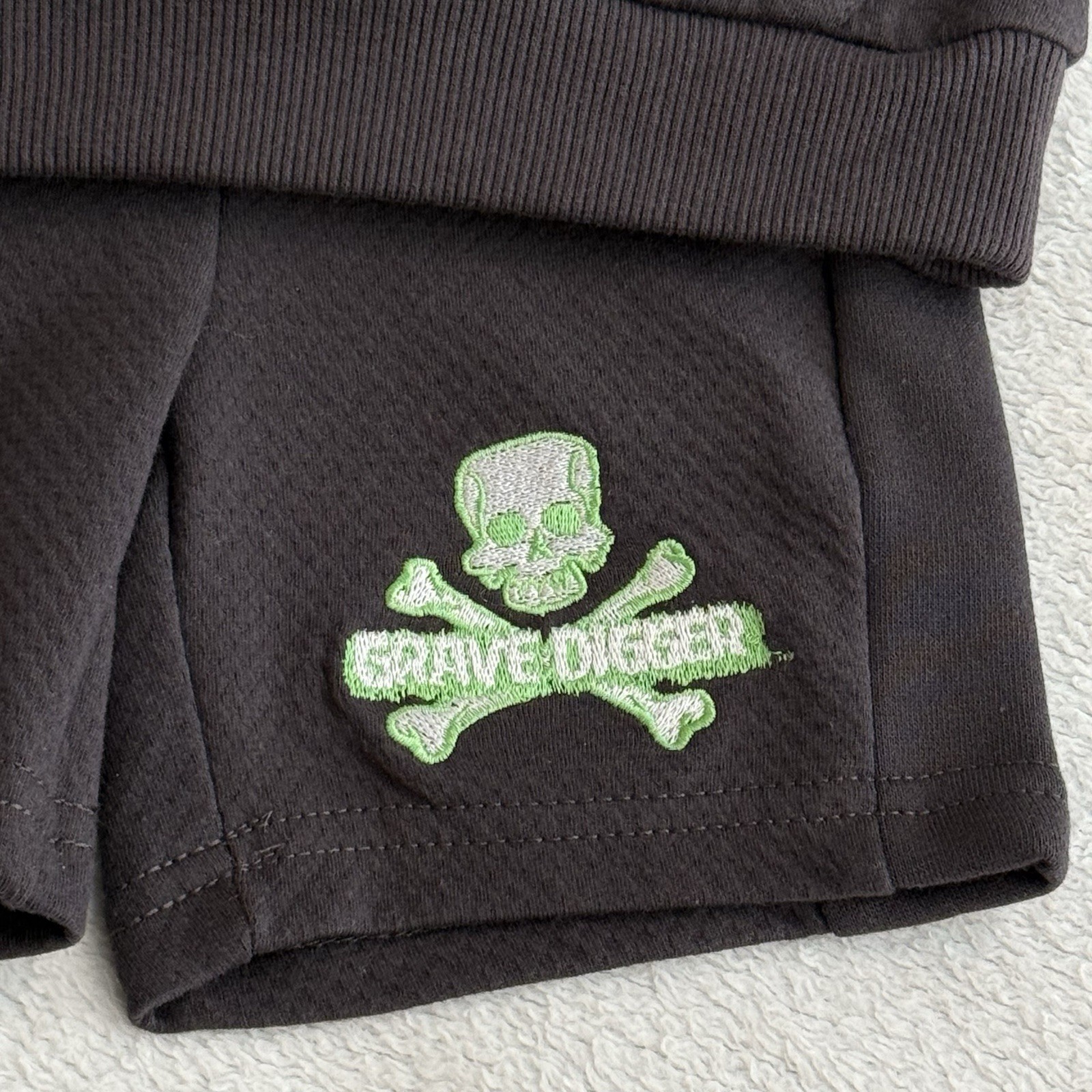Monster Jam Baby Boy 12M Grave Digger 2-Pc Set Pullover Hoodie Shorts Outfit NEW