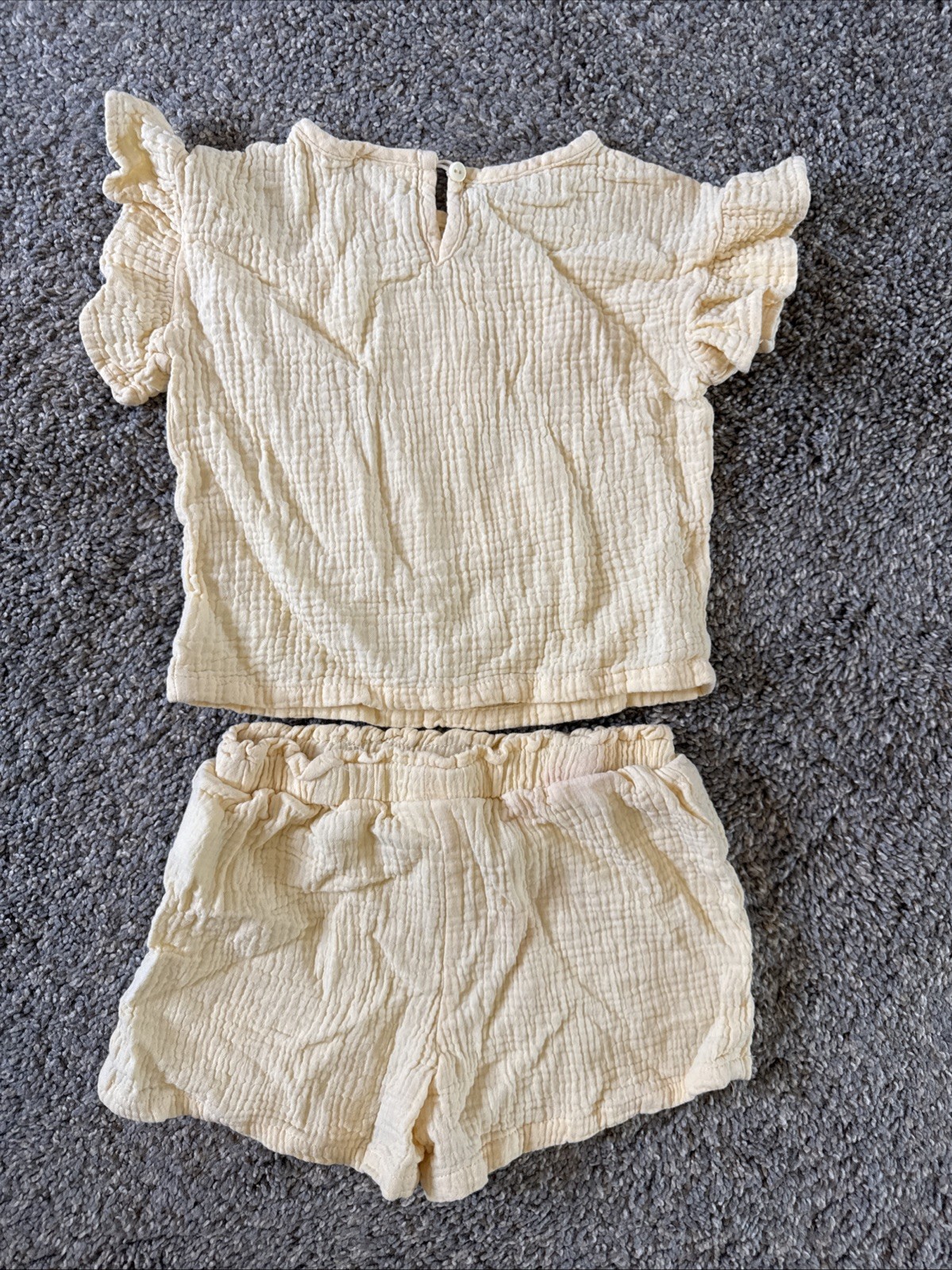 Bluey Yellow Shirt And Short Outfit Girls Size 4T