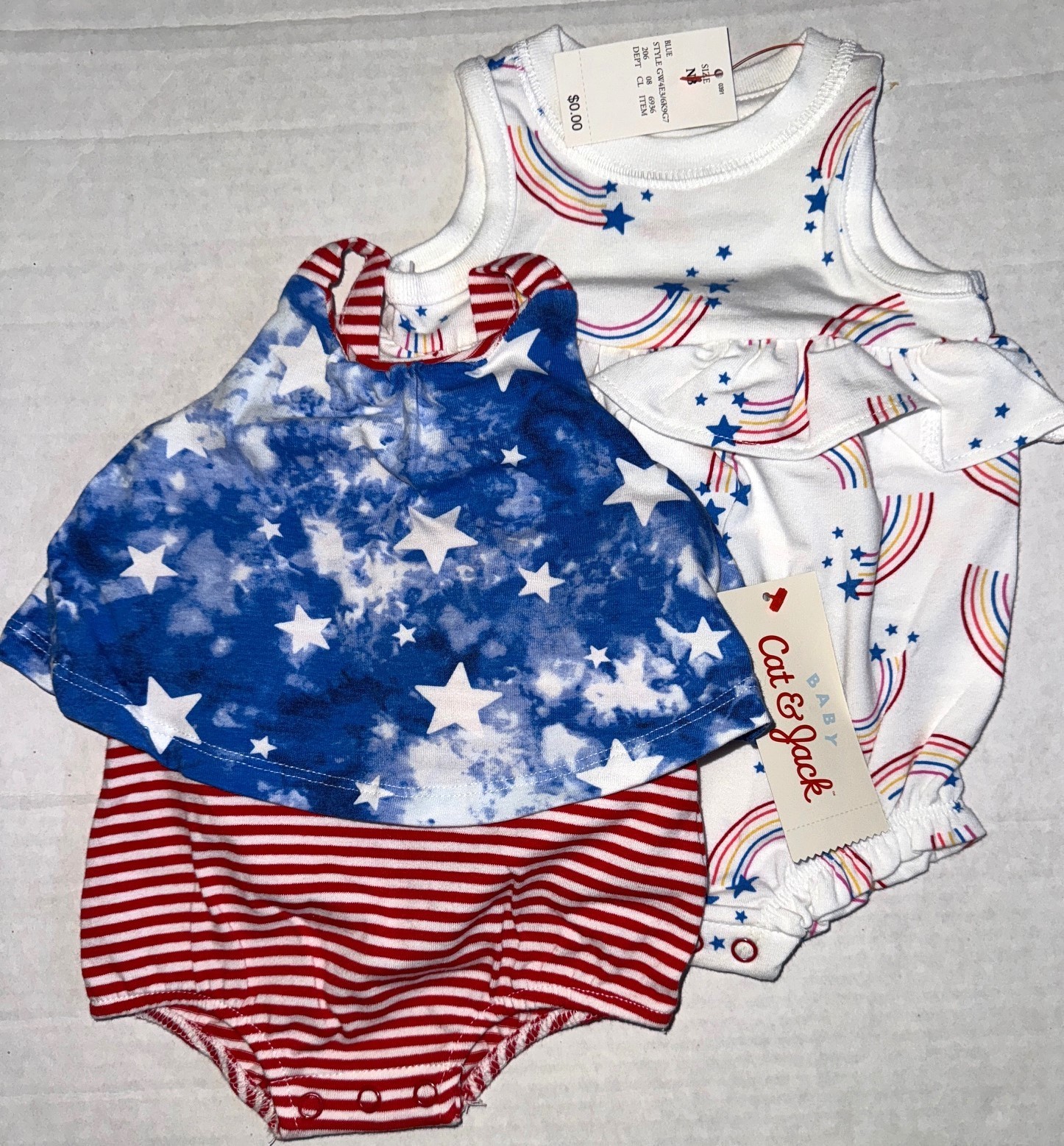 CAT & JACK 2 piece romper set red/white/blue STARS/STRIPES size NEWBORN