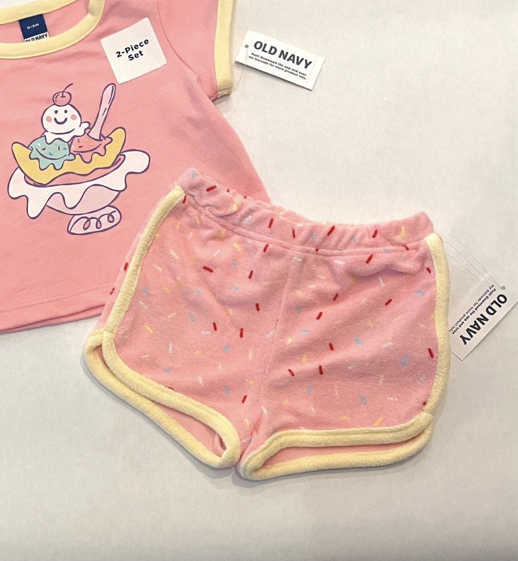 Old Navy Baby Girl 0-3 Months Shorts Shirt 2 PC Set Cute Ice Cream Outfit New