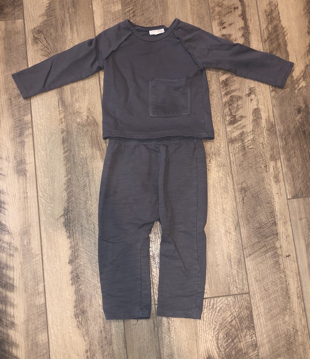 Grayson Collective Baby Size 2T 2pc Grey Pocket Top & Bottom Set Outfit