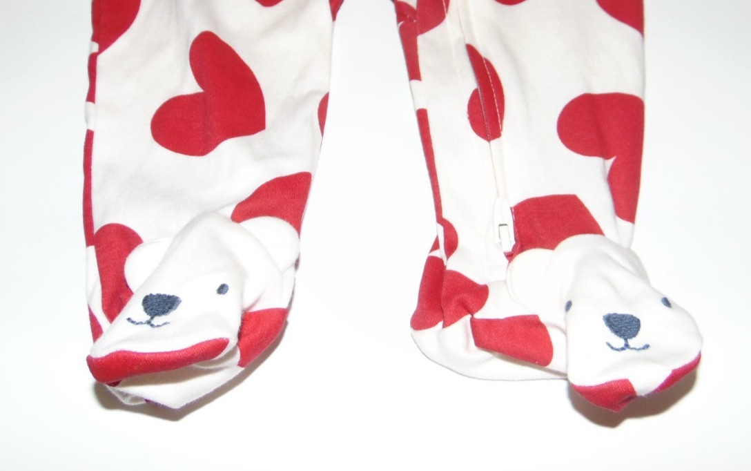 ~NWT Girls CARTER’S Hearts Bear Footed Outfit! Size 6 Months Super Cute FS:)~