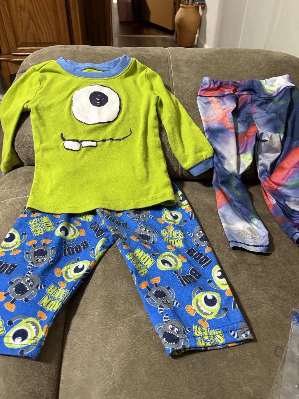 Boys Set Of 2 Includes Monsters Ink Pj’s And Stretch Colorful Pants SZ 12 Months
