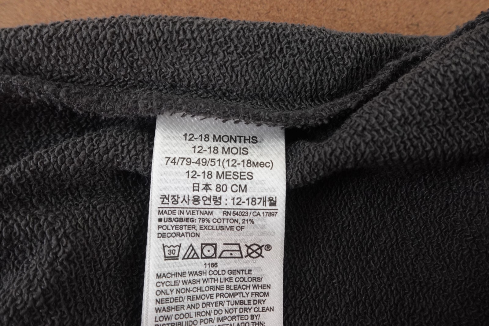 Gap Baby 12-18 Months Gray Brannan Bear Two-Piece Hooded Outfit Short Set NWT