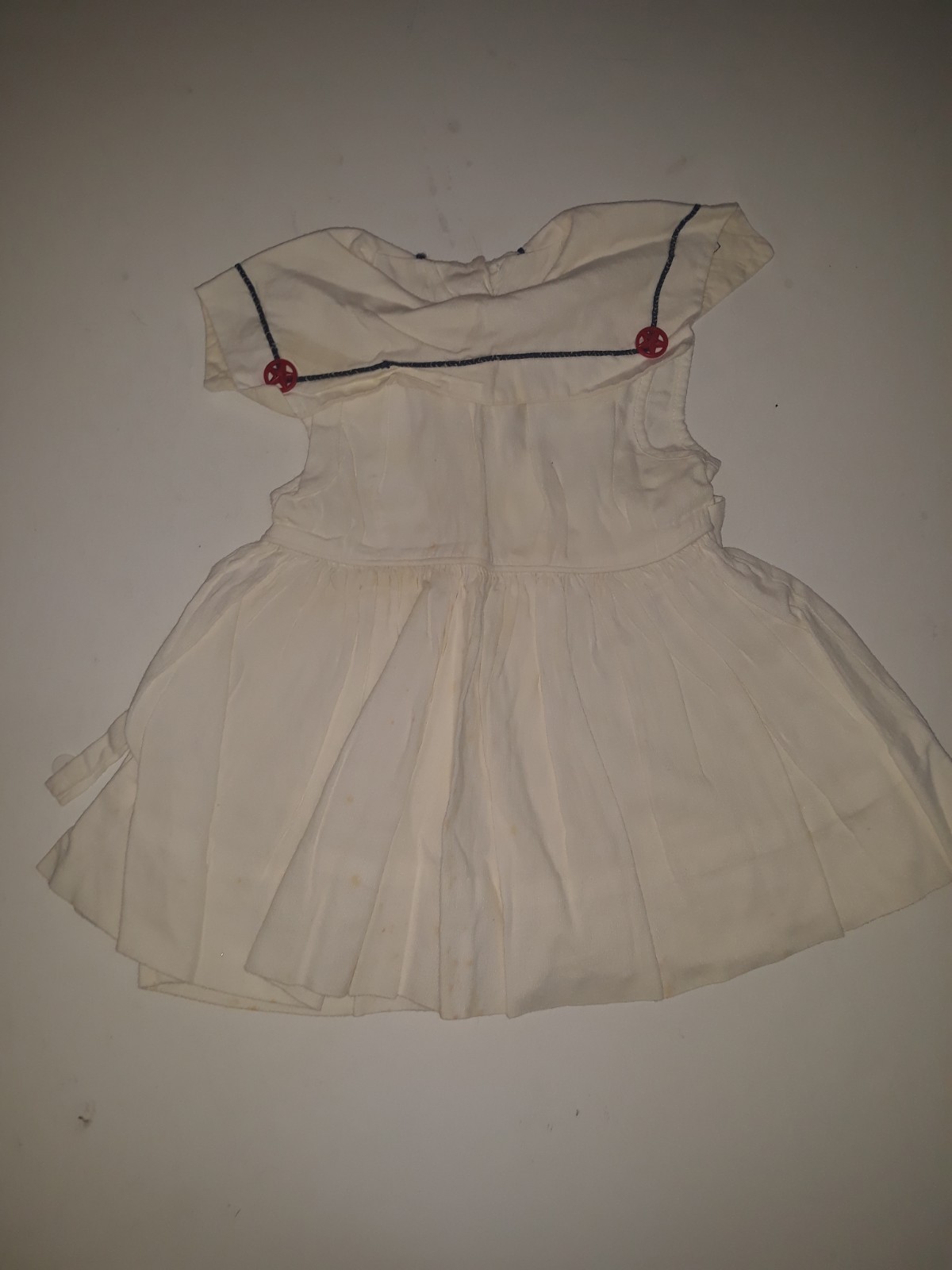 Vintage 1960’s Girls Baby Dress White Red Buttons 8×15 Blue Embroidered