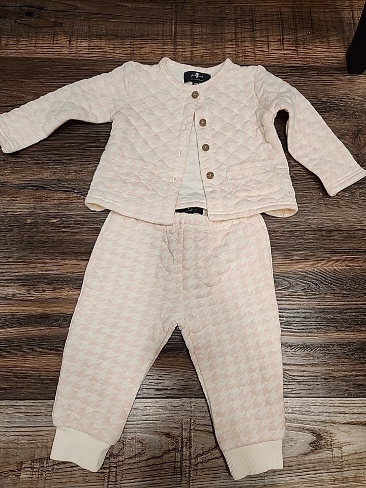 7 For All Mankind Quilted Sweater & Jogger Set – Pink & White Houndstooth – 12M