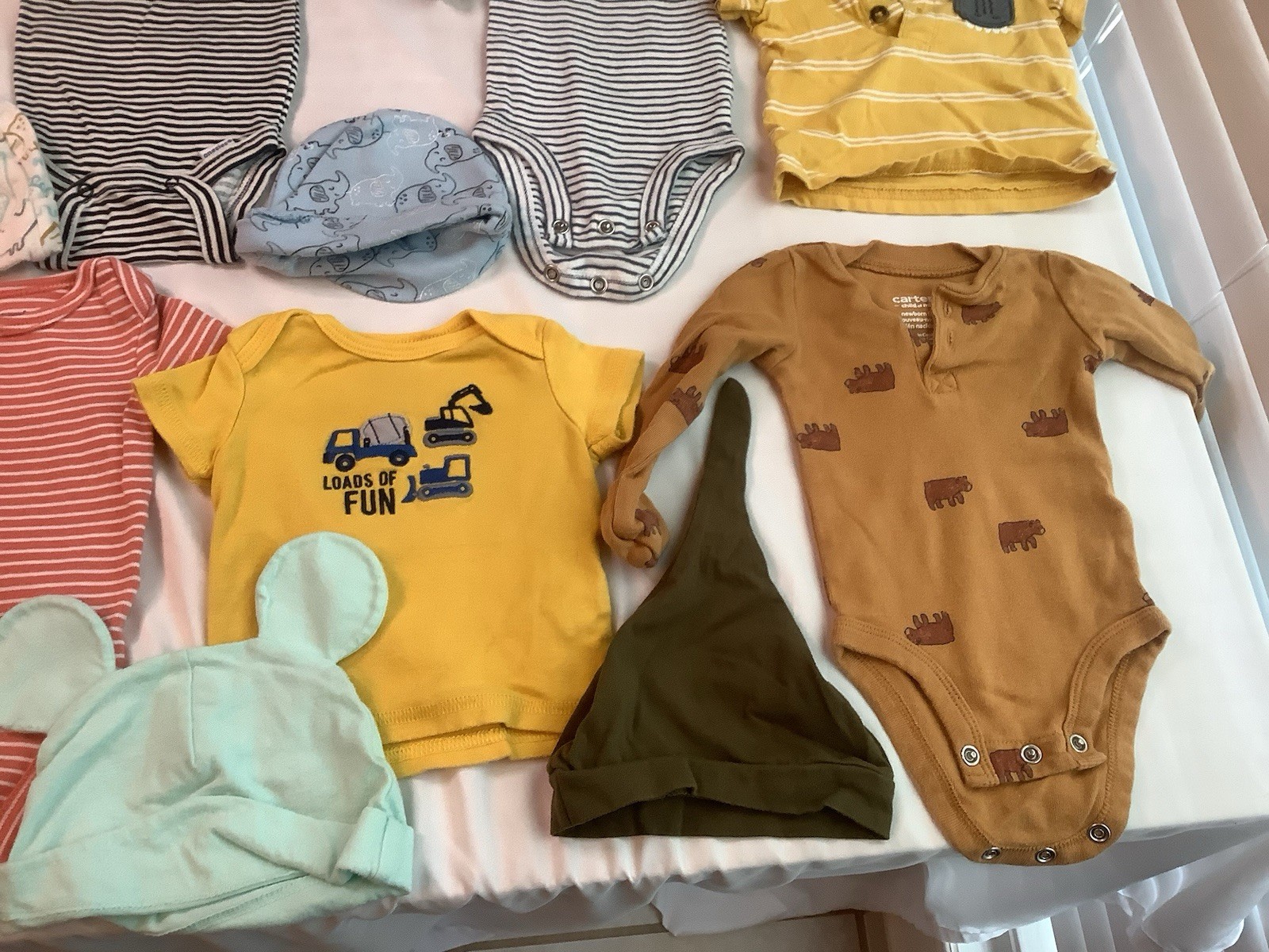 Baby Clothes New Born Boys Mixed Lot Gerber Onsies 6 Hats Lion Webok By Reebok