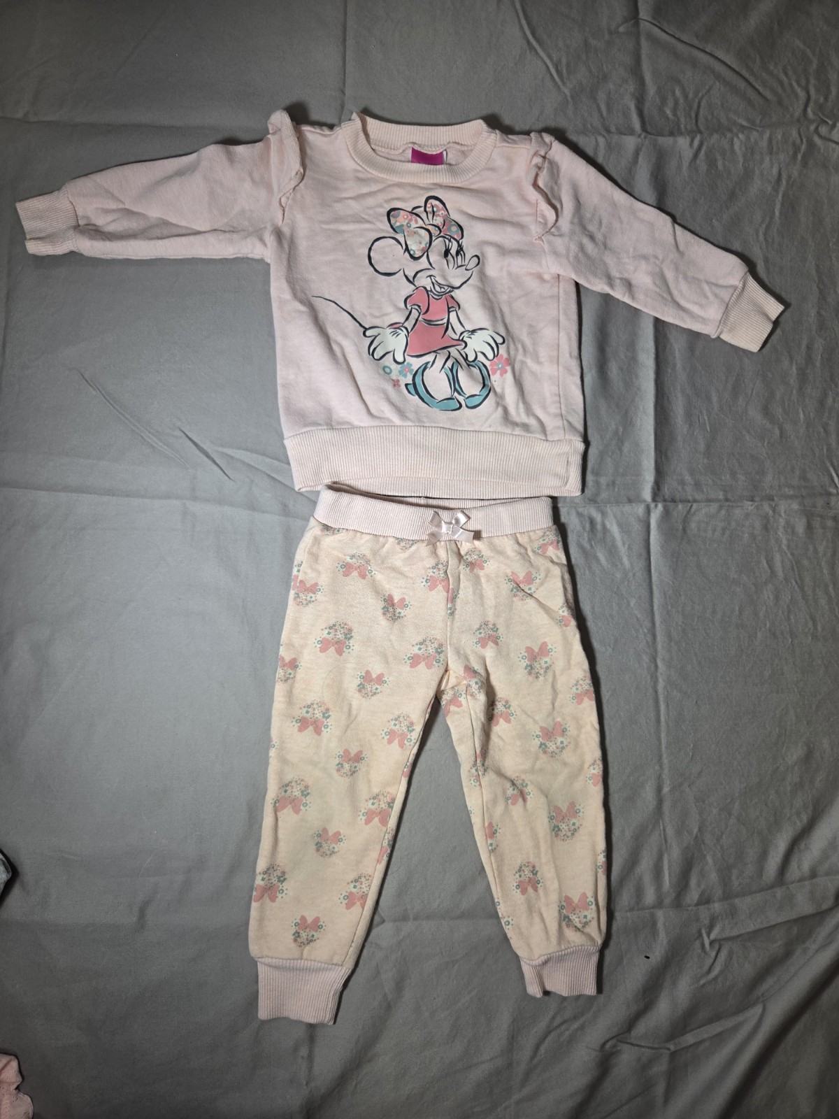 Disney Baby Girl Outfit Minnie Mouse Size 18Month Sweatshirt and Sweatpants Pink