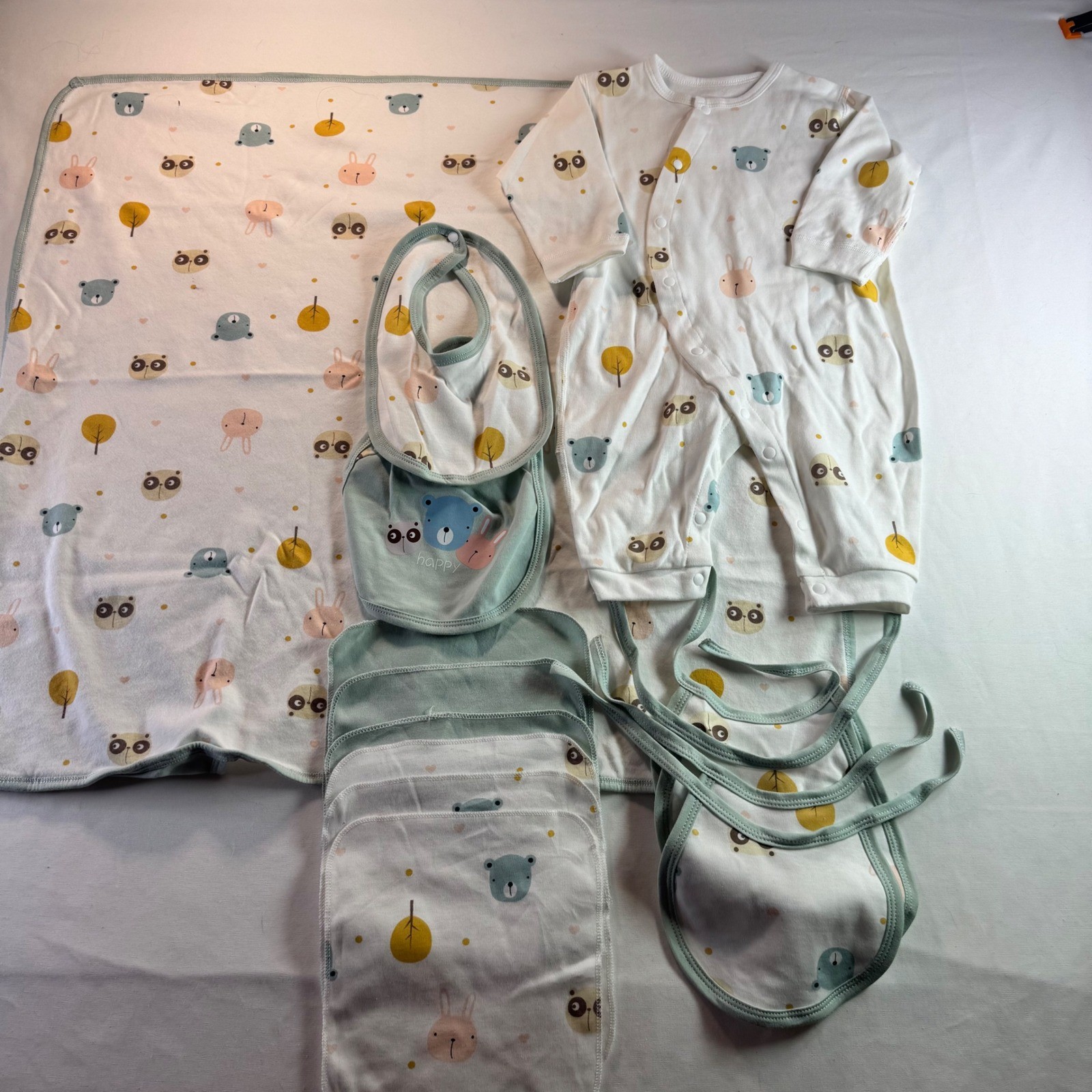 Zibo Good Doll Baby 9pc Set Romper Blanket Bibs Washcloths Animal Print Size 73