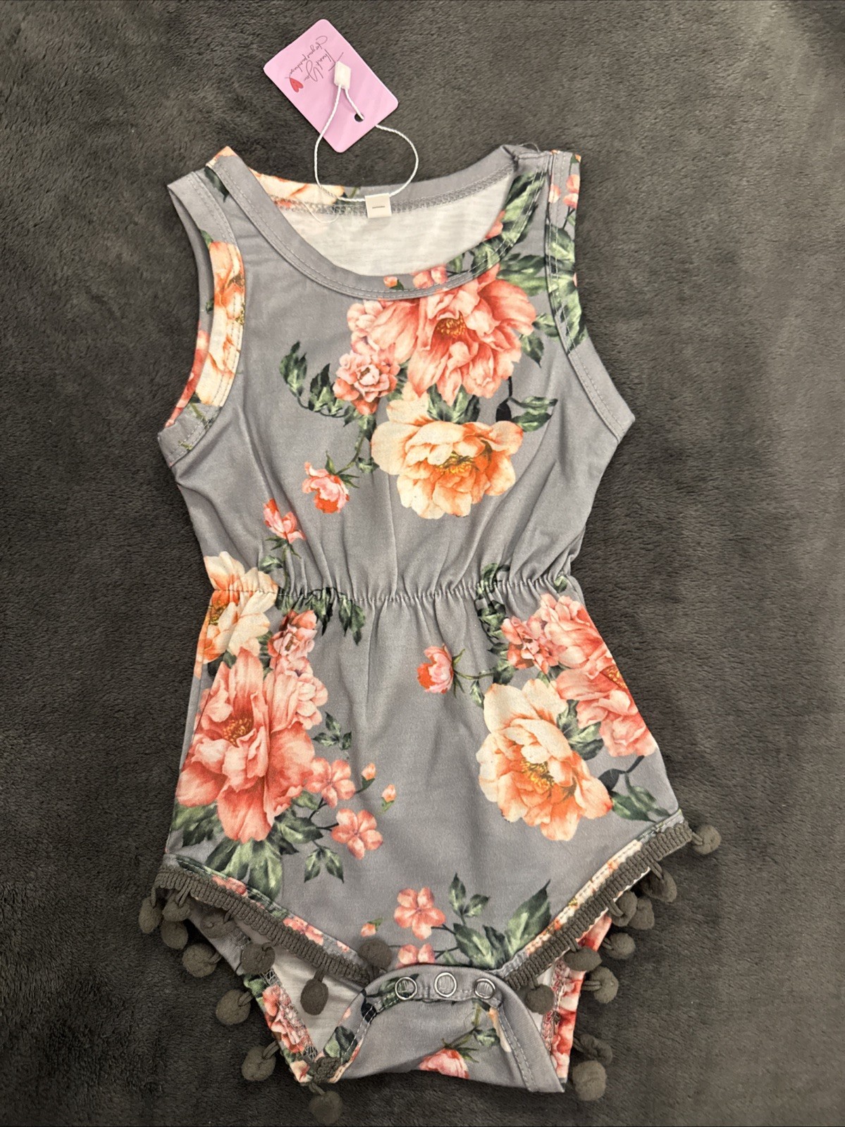 GIRLS Gray Flowers Roses POM POM ROMPER SIZE 80 fits approx. 12–18 months