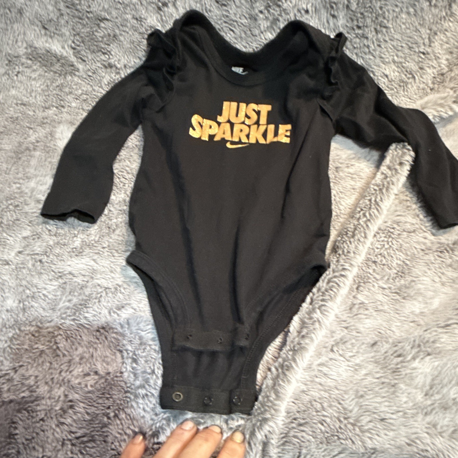 Nike Dri-FIT 24M 2-Piece Long Sleeve Bodysuit & Shorts Set Black/Red