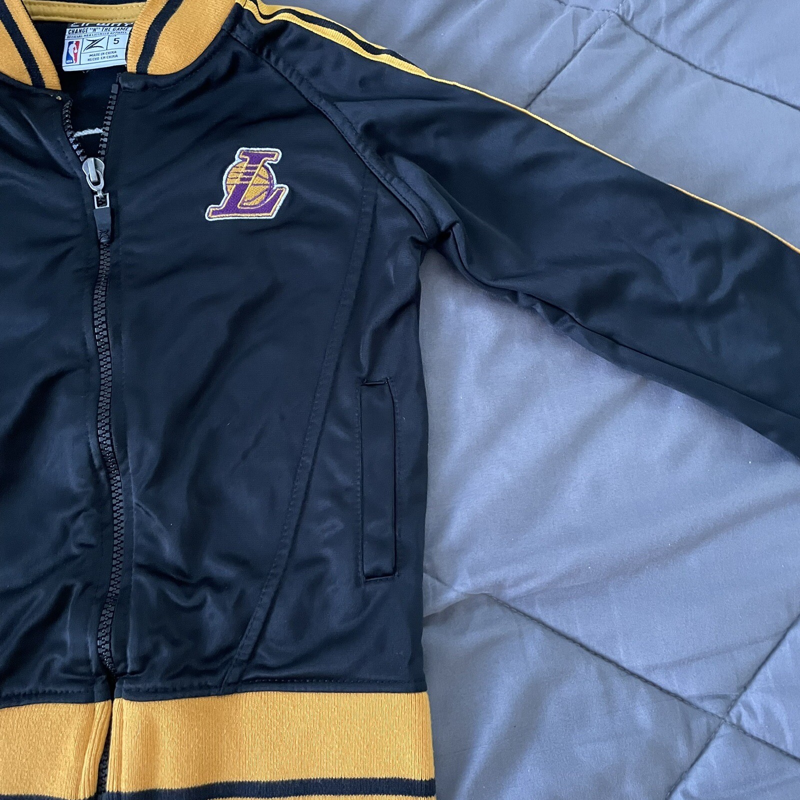 Infant/Toddler Laker NBA Zipway Warm Up Jacket and Pants Size 5 (Black, Yellow)