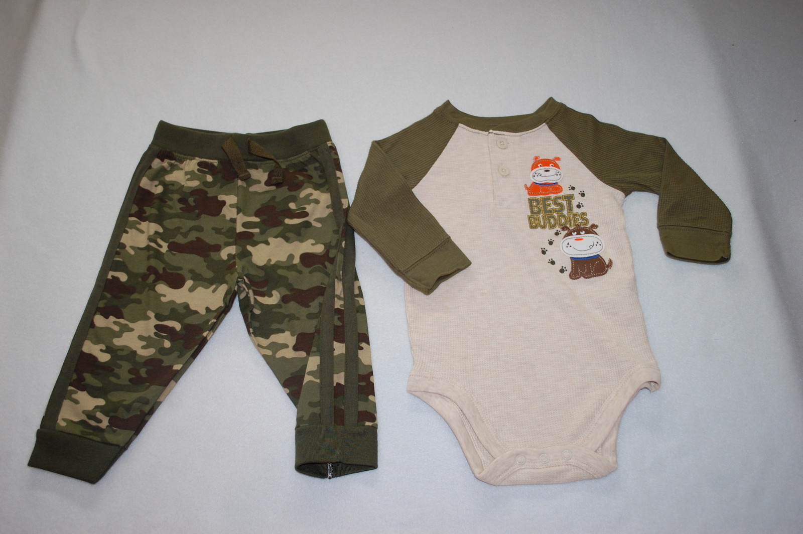 Baby Boys L/S WAFFLE KNIT SHIRT Bodysuit BEST BUDDIES DOGS Knit Camo Pants 12 MO