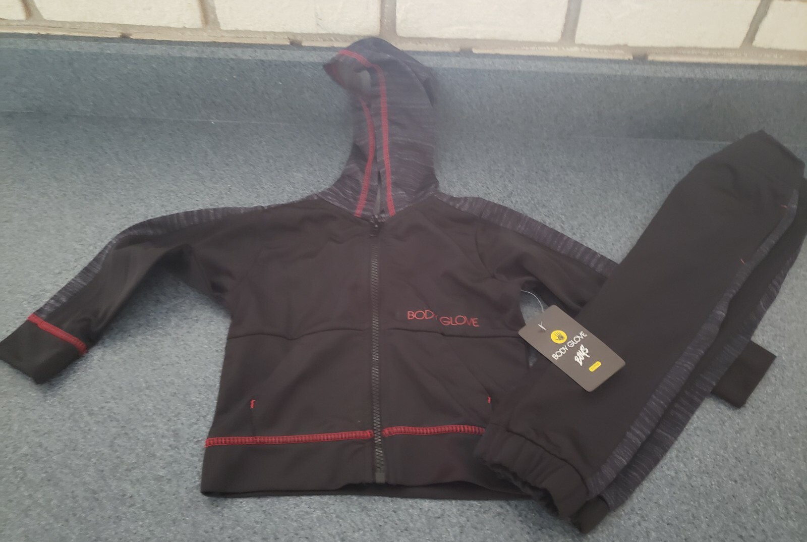 K1 Body Glove Baby Boys Black Long Sleeve Hoodie and Pant Tracksuit Size 2T 2Pc