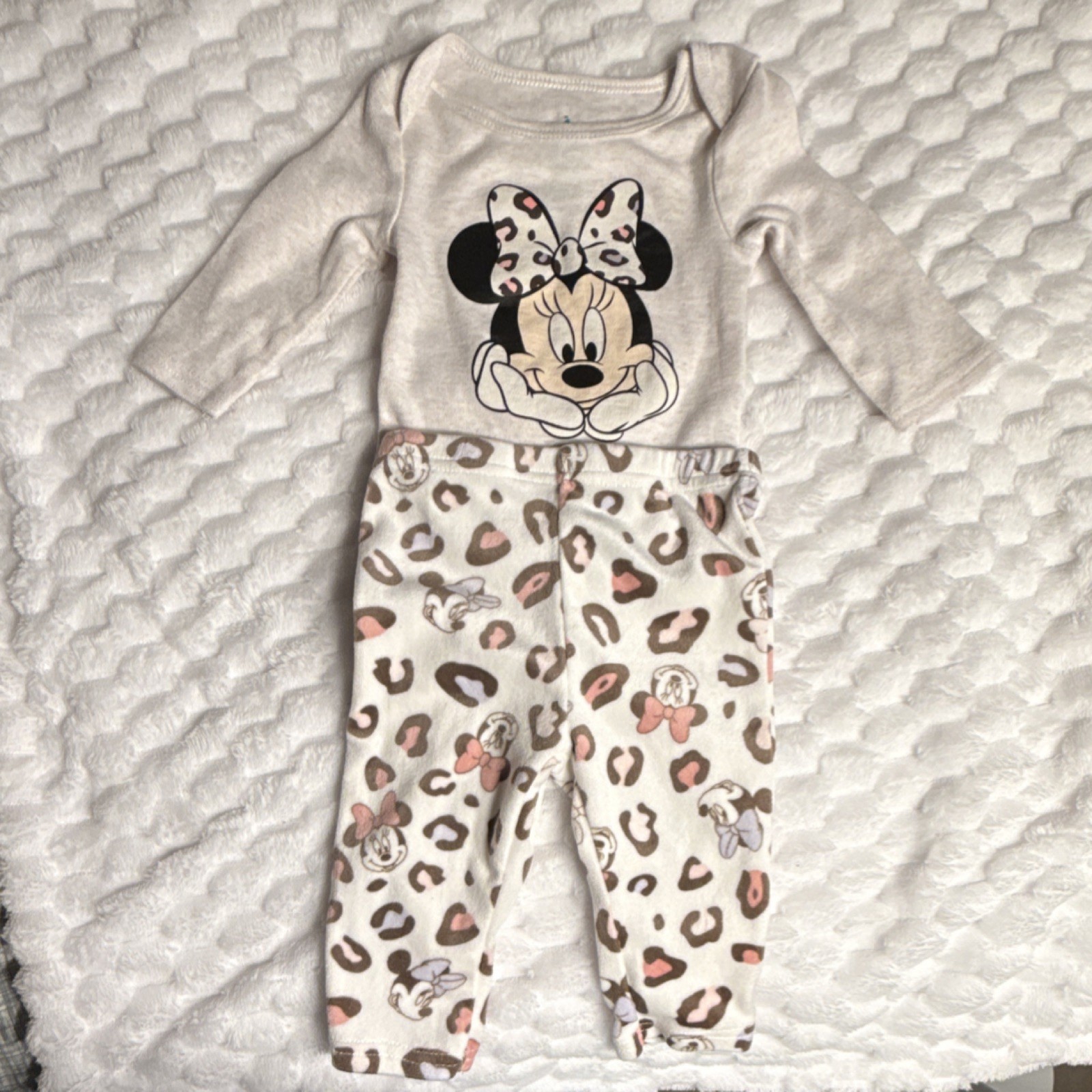 Disney Minnie Mouse 2-Piece Baby Outfit Set Bodysuit Pants Animal Print 0-3M
