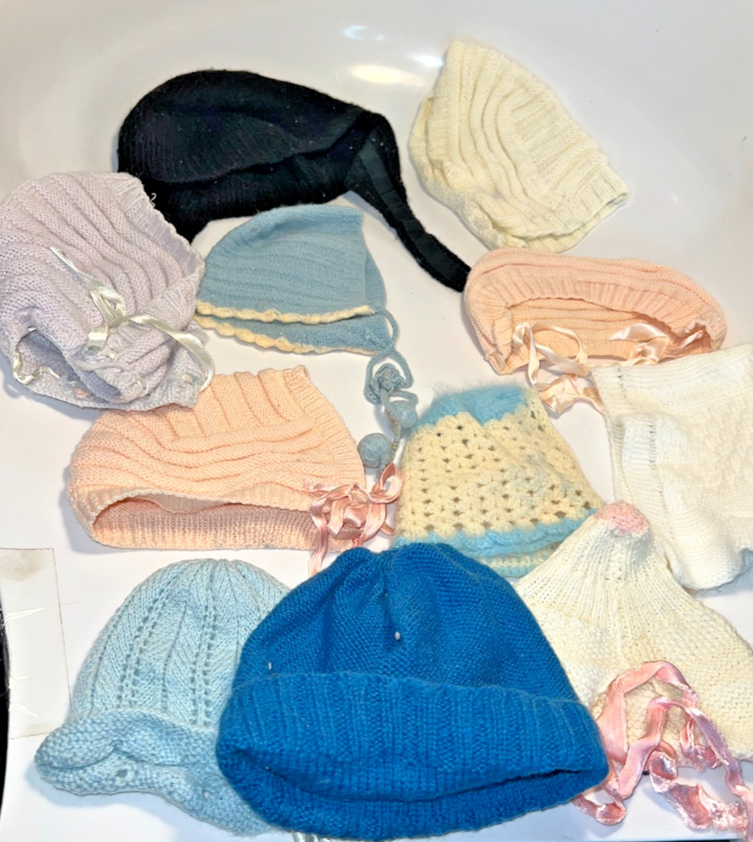 Lot of 11 Vintage Unbranded Baby Infant Toddler Knit Hats Bonnets Caps