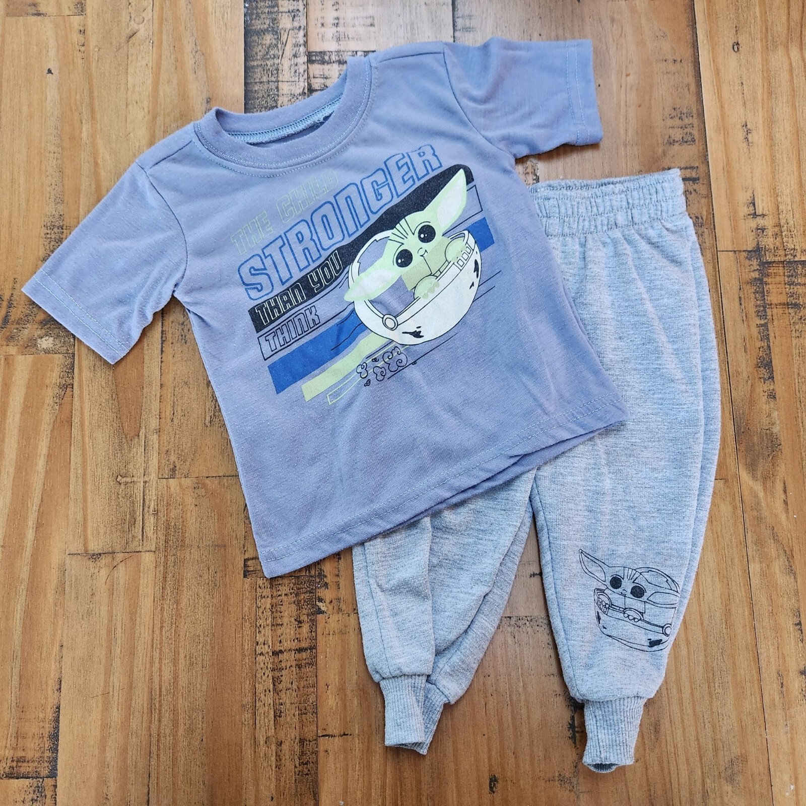 Star Wars 2 Piece Outfit Baby Yoda Grogu T-Shirt Sweatpants Toddler Boys 18M