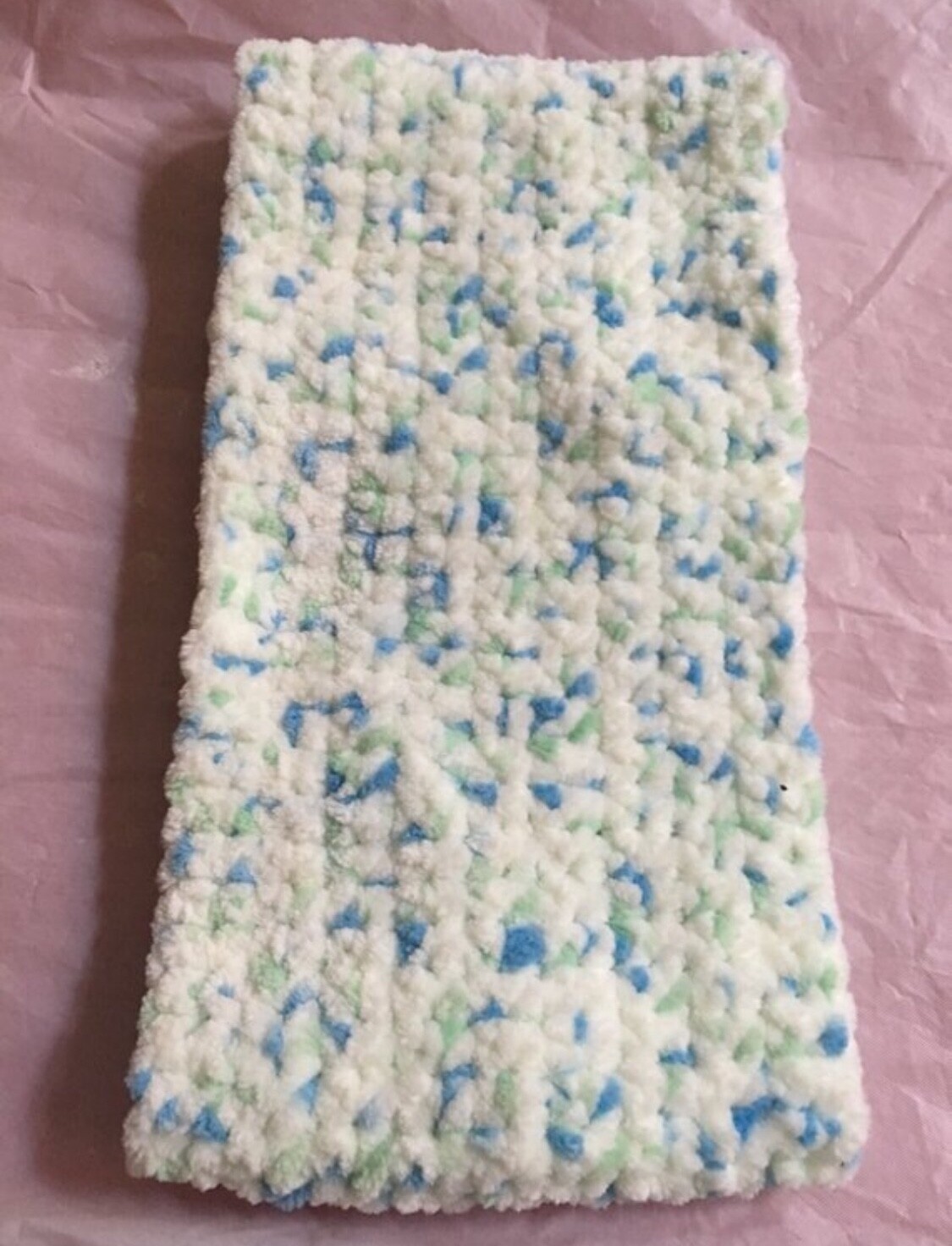 Speckled cowl