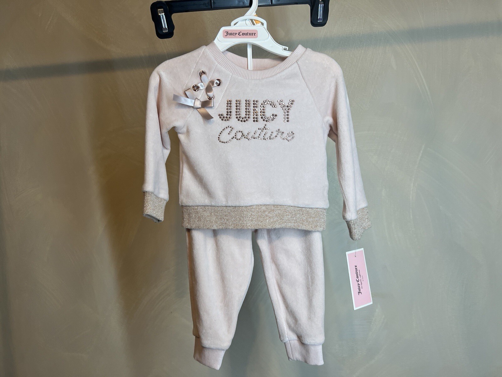 Juicy Couture Kids 2-Piece Bow Shoulder sweater & Joggers,Blush Pink,Barbie|12M