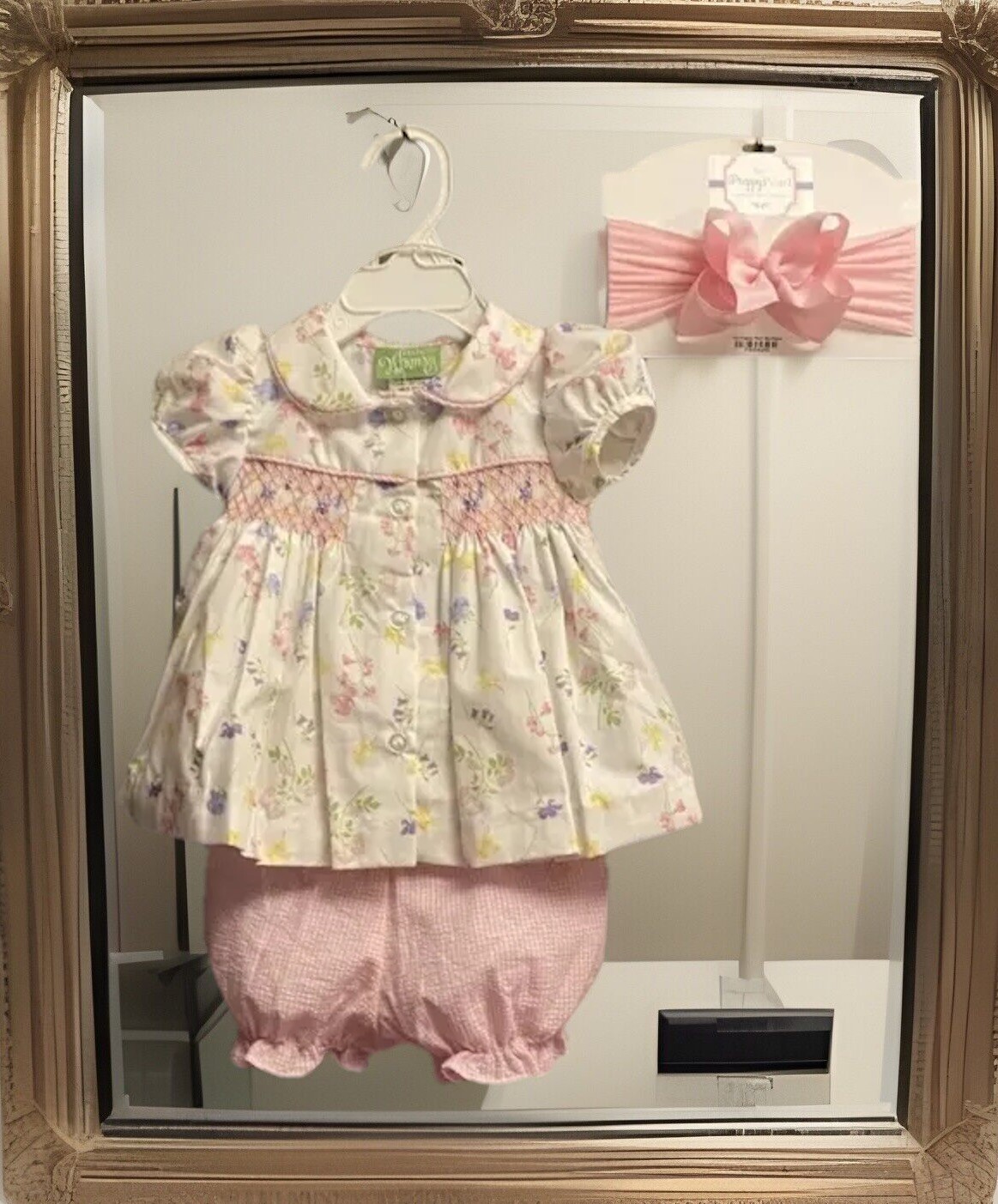 Girls NWT Classic Whimsy Smocked Dress Set & Bloomers Free Bow 3 Months