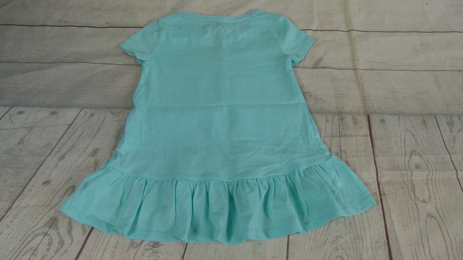 Lot of 5 pcs Size 4: 2 pcs T-Shirt, 1 pcs Dress, 1 pcs Shorts, 1 pcs Hair Tie