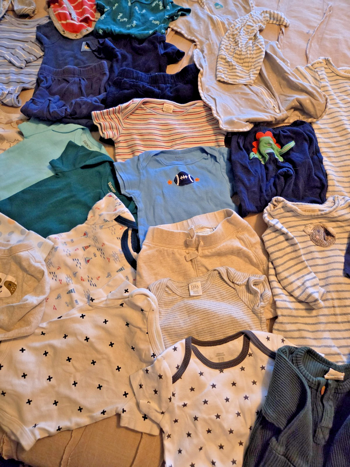 45 Pc Lot Premium Clothes Newborn, 0-3, 6-9m & TWO Love to Dream Swaddle Sacks!