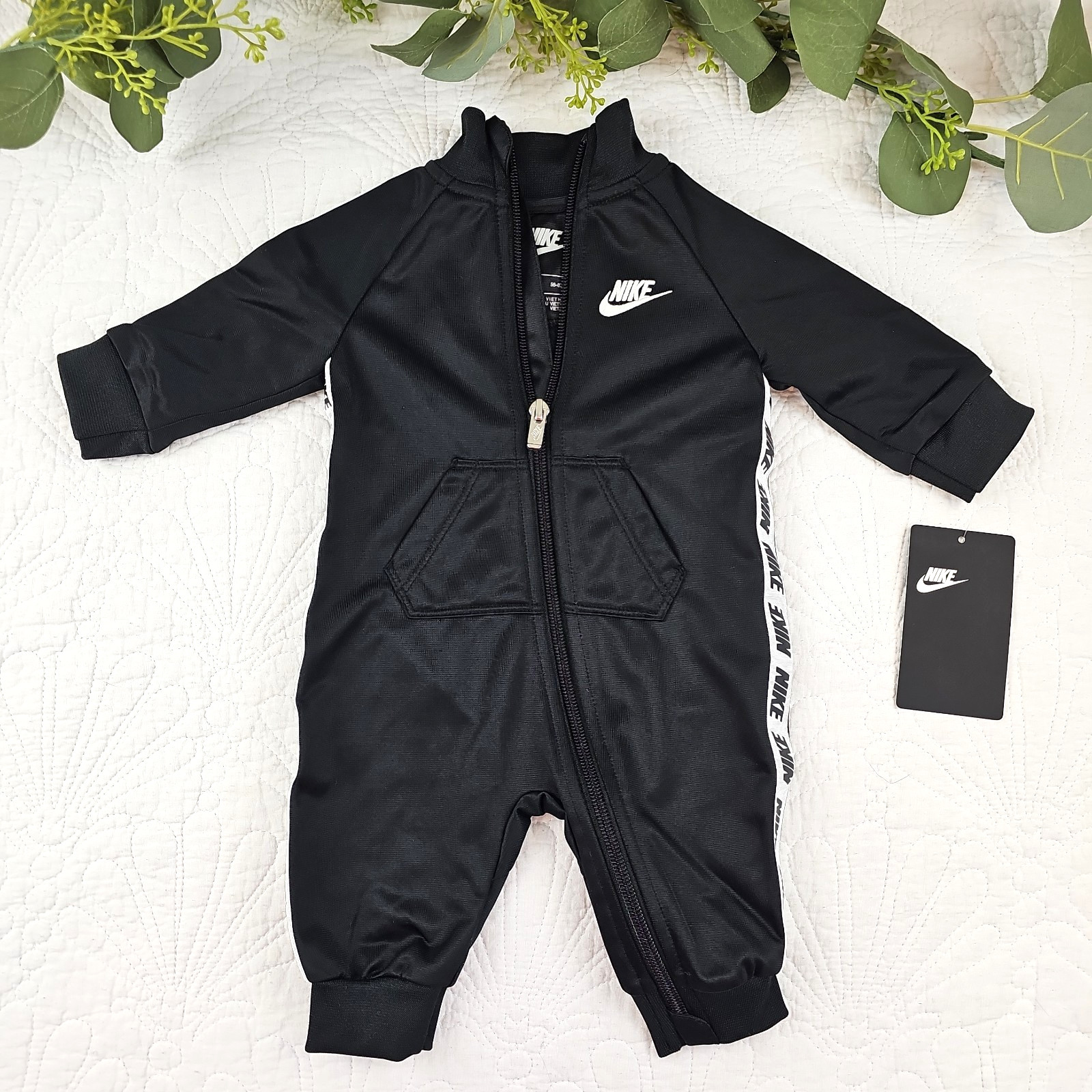 NWT Nike Infant One Piece Sweatsuit Hoodie Full Zip Coverall Size 3M Black