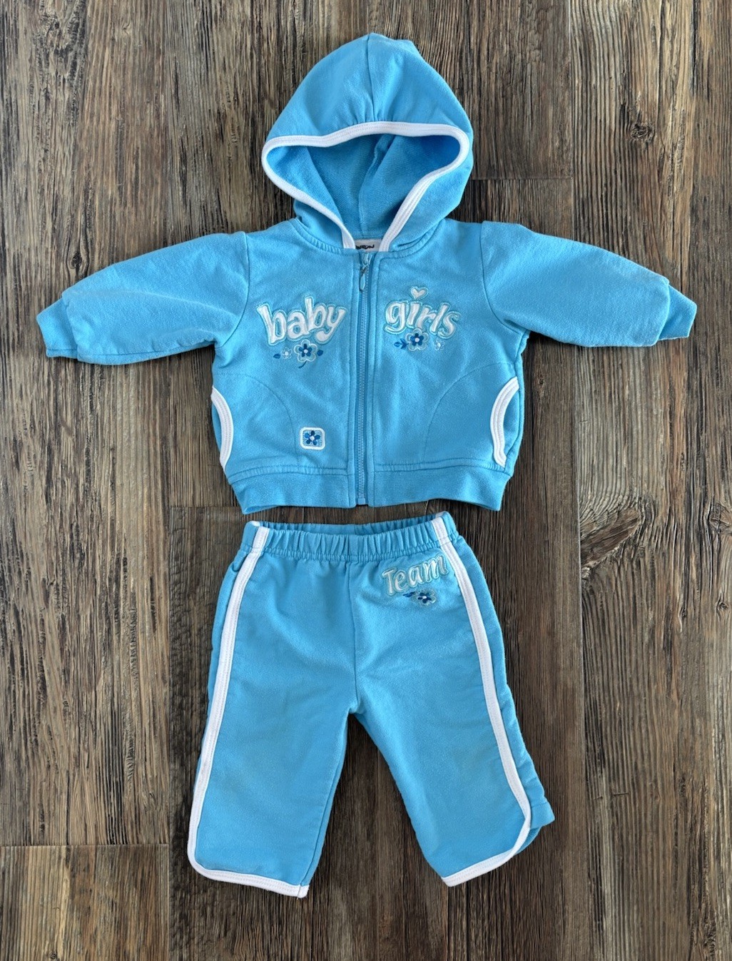 Y2K 2-pc Tracksuit Sweatsuit Baby 6-9 Months Team Baby Girls Blue White Floral