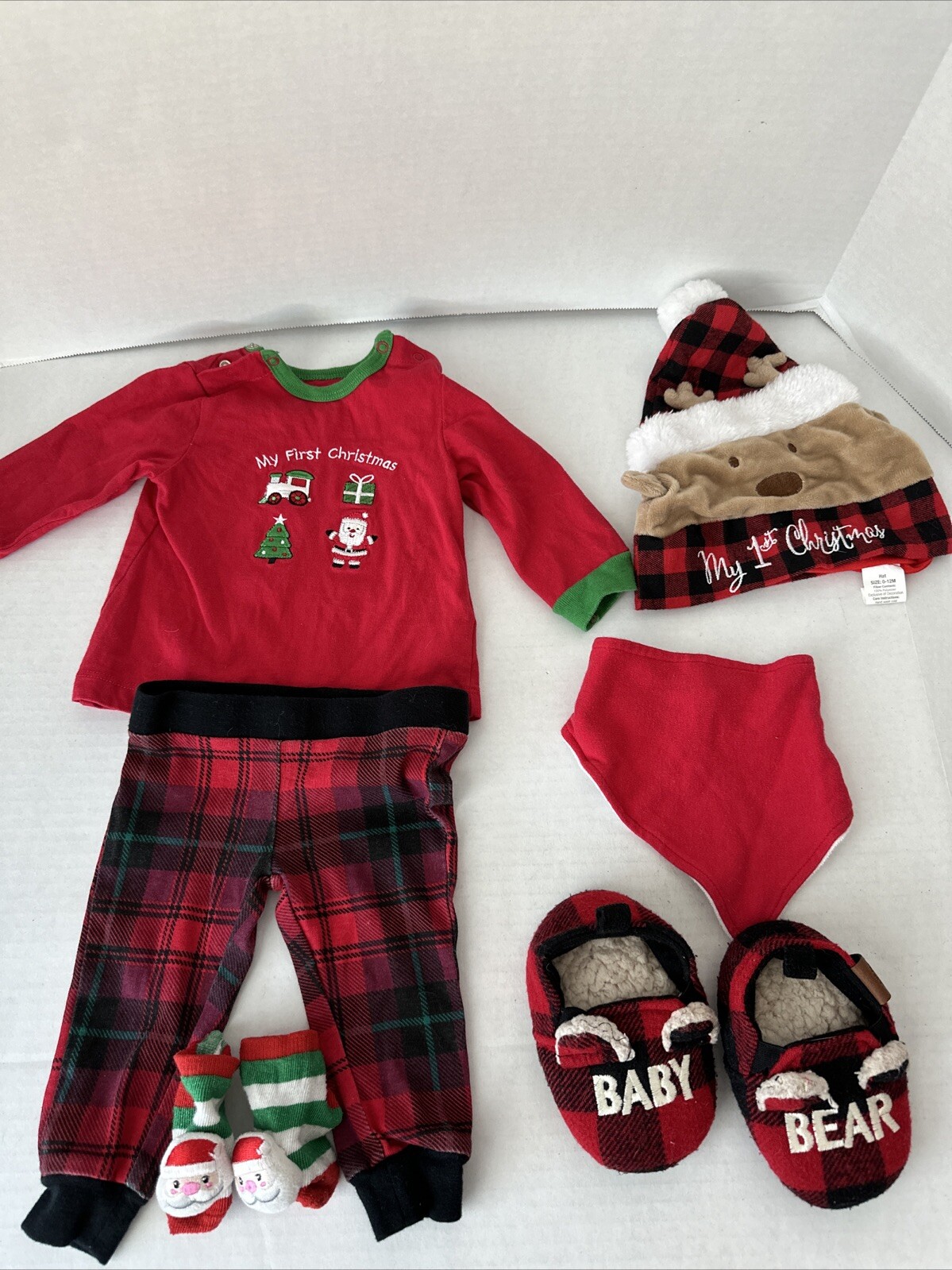 My First Christmas 6 pc Outfit Hat, Shirt, Pants, Bib, Socks And Slippers