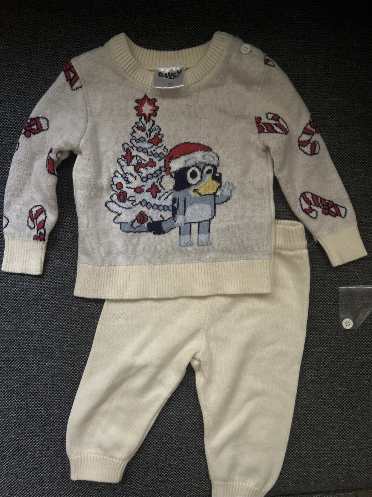 New Infant Boys Off White Bluey Christmas Sweater & Pants Outfit size 0-3 Months
