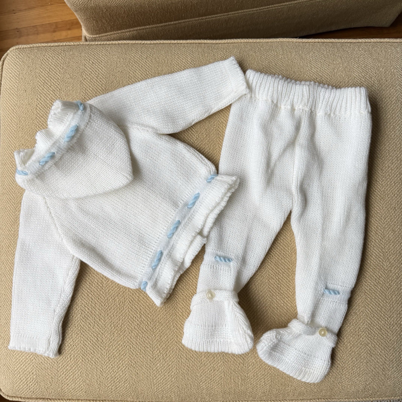 Vintage Carriage Boutiques 2pc Knit Sweater & Socking Pant Set 6-12 Months