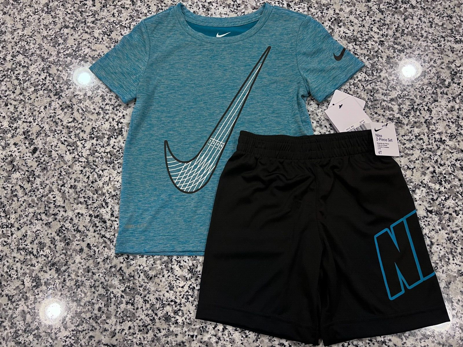 NWT NIKE BOY TODDLER 2 pc SET DRI-FIT GRAY BLUE RED SHORT SLEEVE BLACK SHORTS 4T
