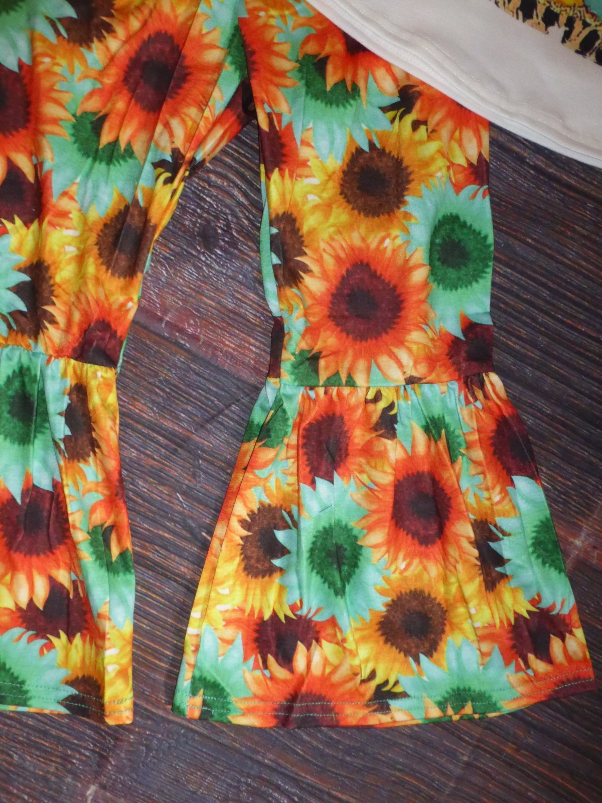 NEW Boutique Cow Sunflower Bell Bottoms Girls Outfit Set