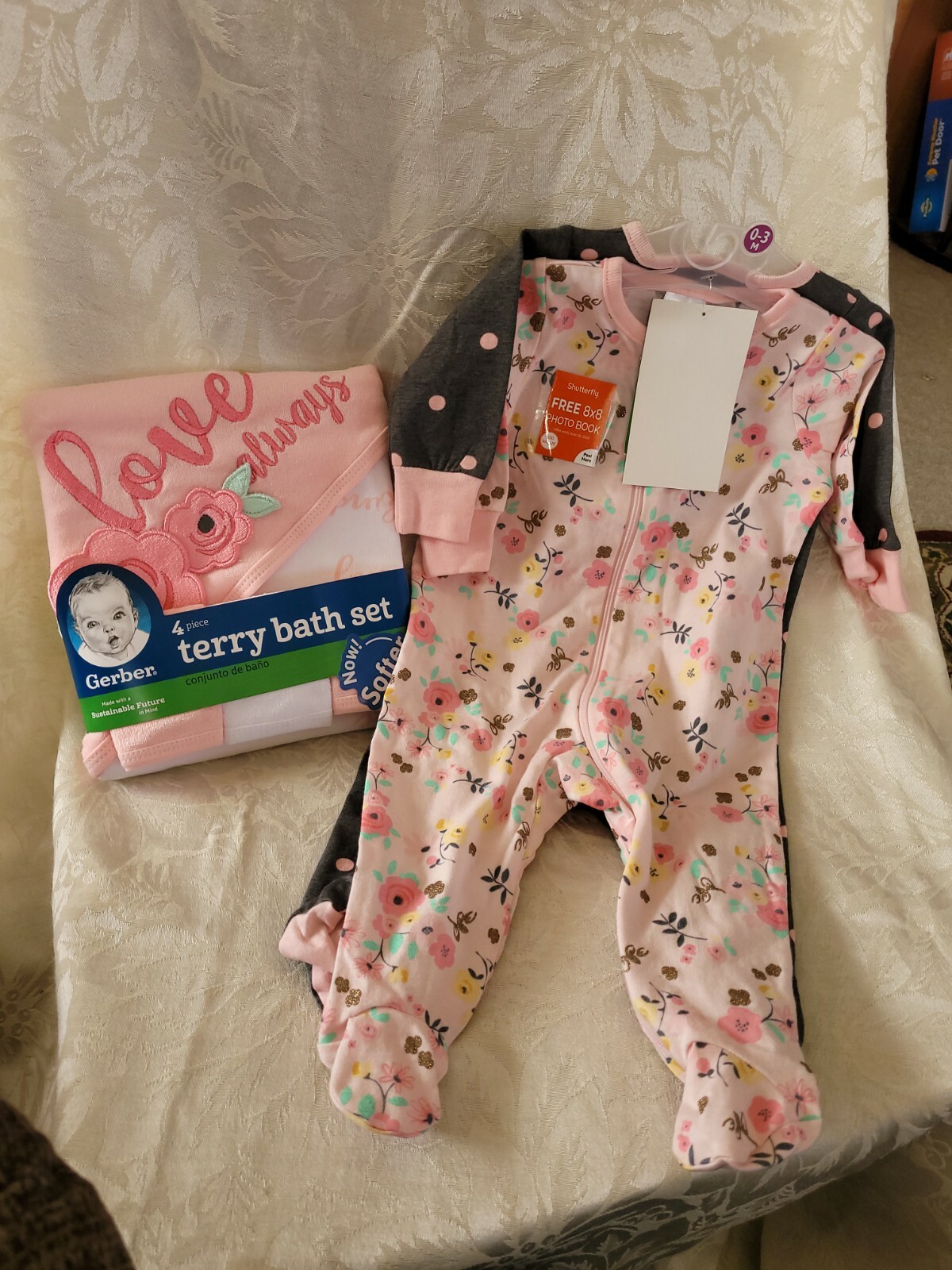 GERBER ORGANICS BABY SOFT 6 PIECE LOVE ALWAY SET 0-3 mo ONESIE BATH SET NWT