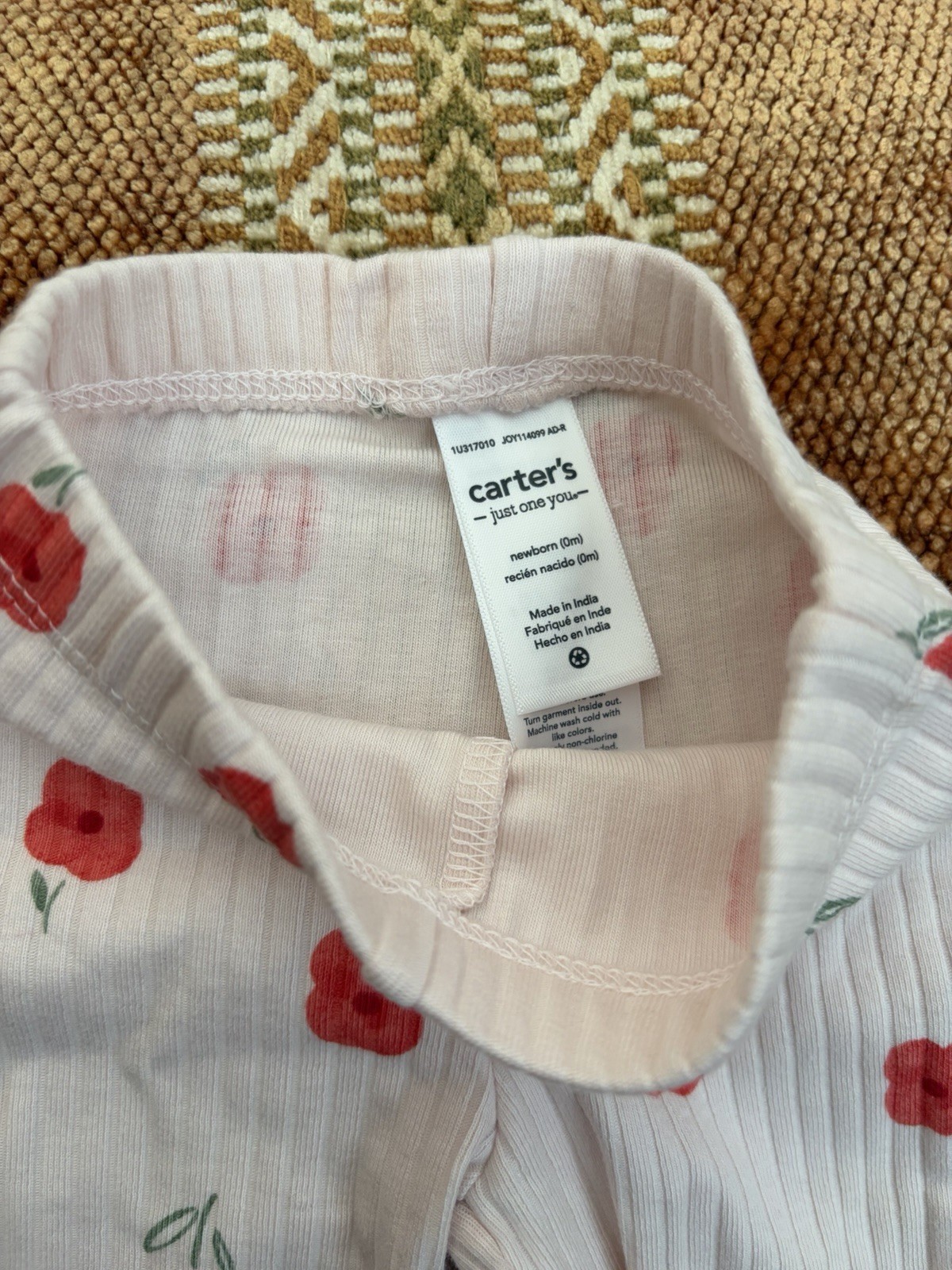 Carter’s Baby Girl 2-Piece Set Newborn Flowers Pattern