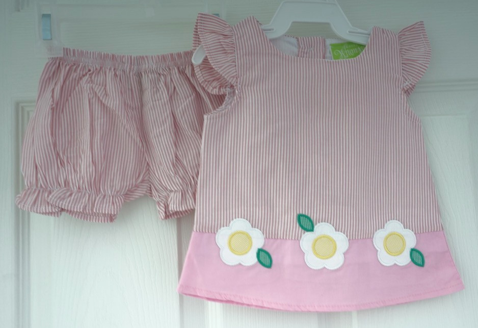 NWT Classic Whimsy Blooming Daisy Applique Bloomer Shorts Outfit Girl’s Size 3M