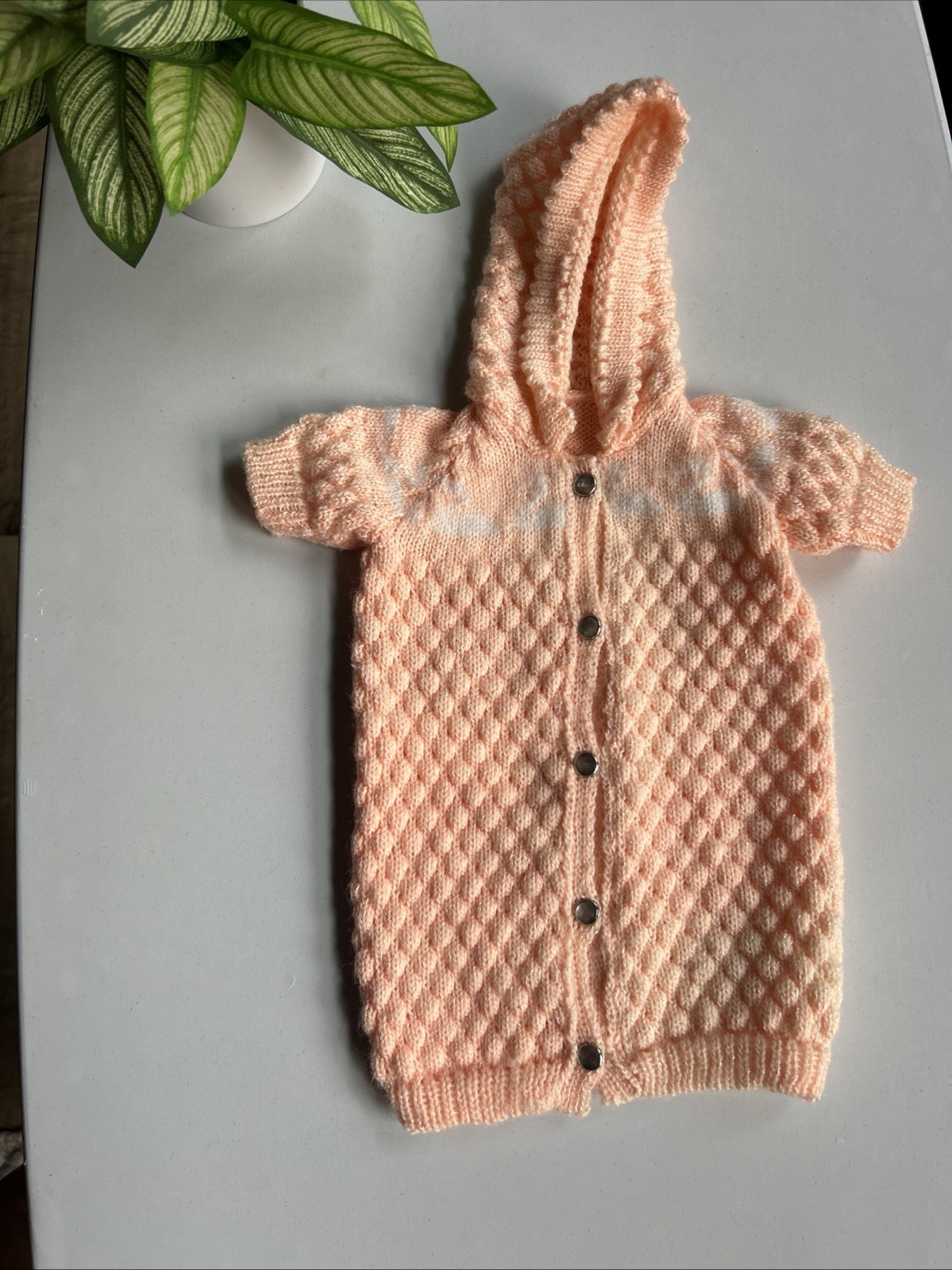 New Hand Knit Newborn Baby Preemie Peach White Swans Pearl Buttons Homemade
