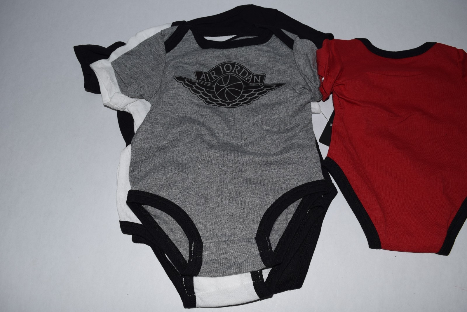 NWT! Baby Infant Nike Jordan Bodysuit 0-12 months newborn black white Red 4Pack