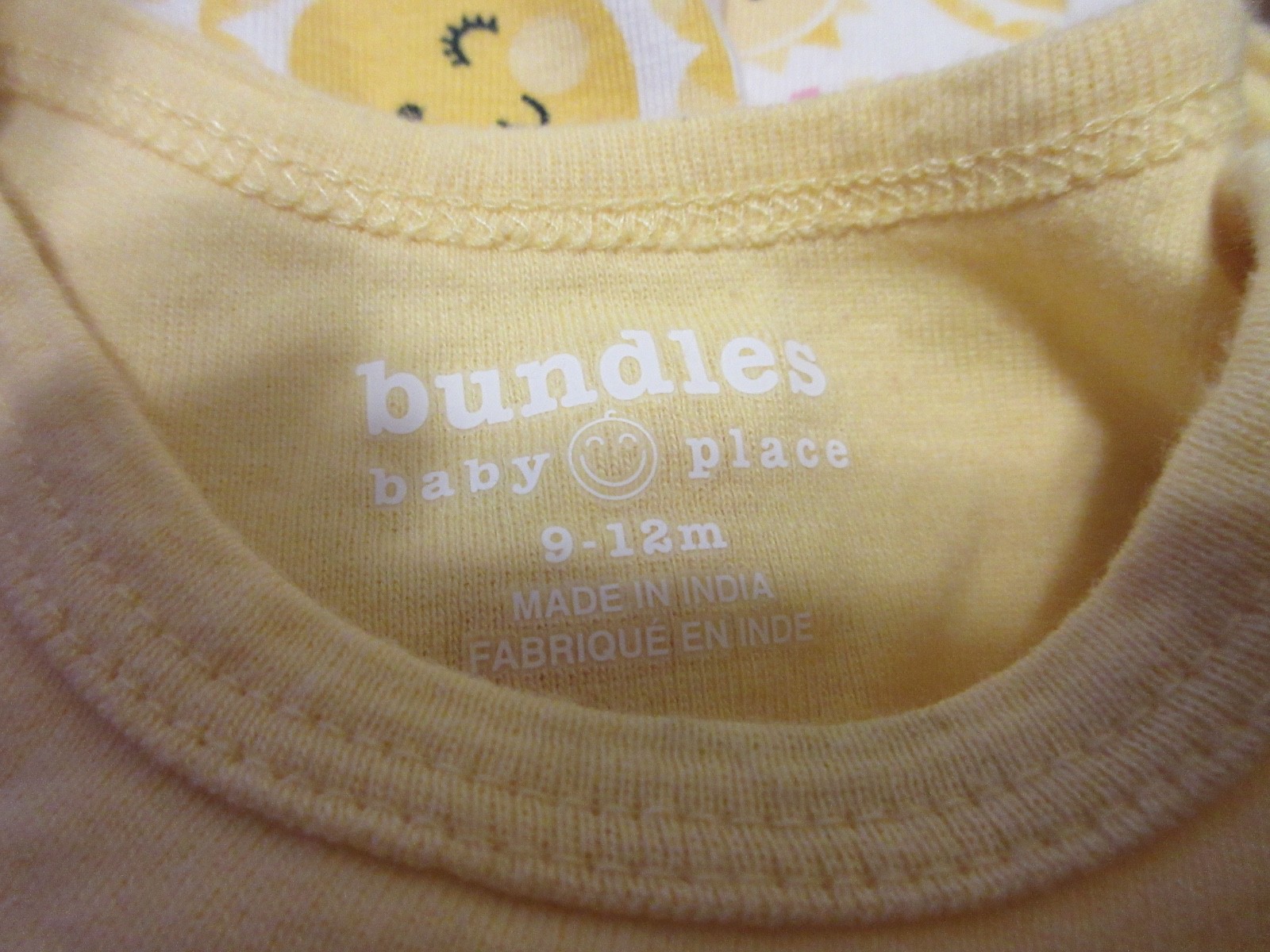 GIRLS 5 PIECES OUTFITS BY BUNDLES BABY PLACE SIZE 9-12 MONTHS.. REDUCED