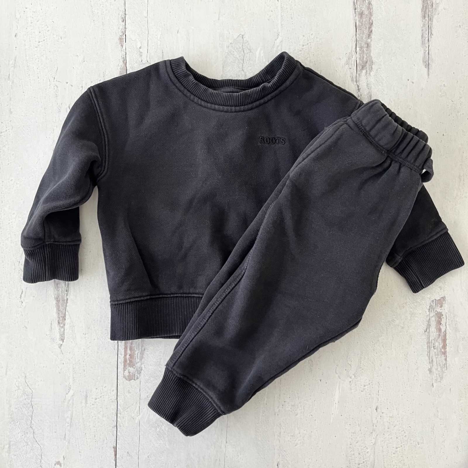 Roots Black Sweatshirt and Sweatpants Set, Baby Size 12-18 Months
