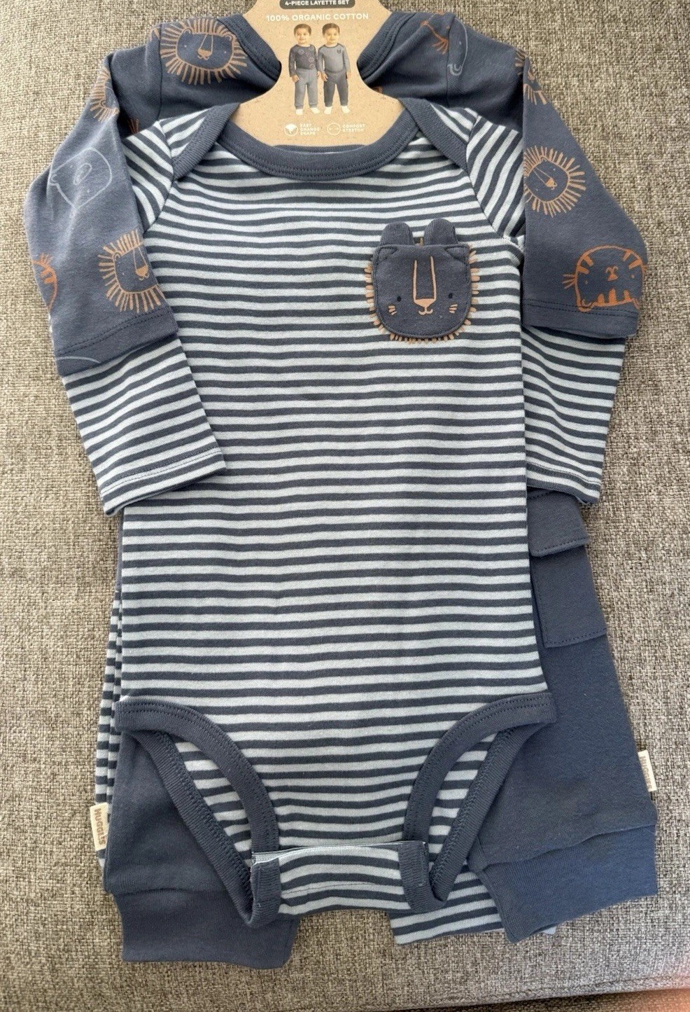 NWT Huggies Babywear 4-piece Joy Layette Set Organic Cotton 12 MO Animal Print