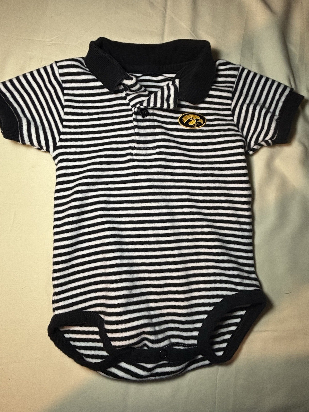 Creative Knitwear Baby 18M 3 Piece Outfit Iowa Hawkeyes Hoodie Pants Bodysuit