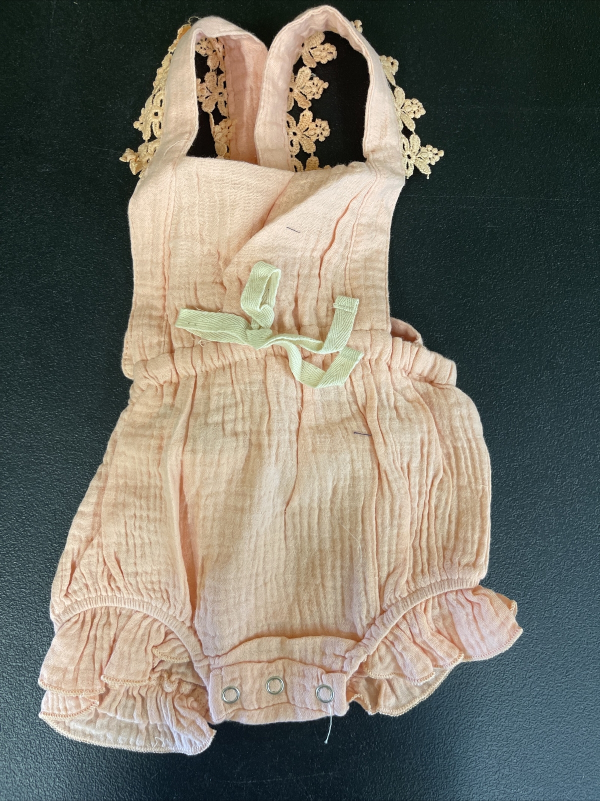 Baby Girl Spring/Summer Peach Romper. Size 6-12 Months