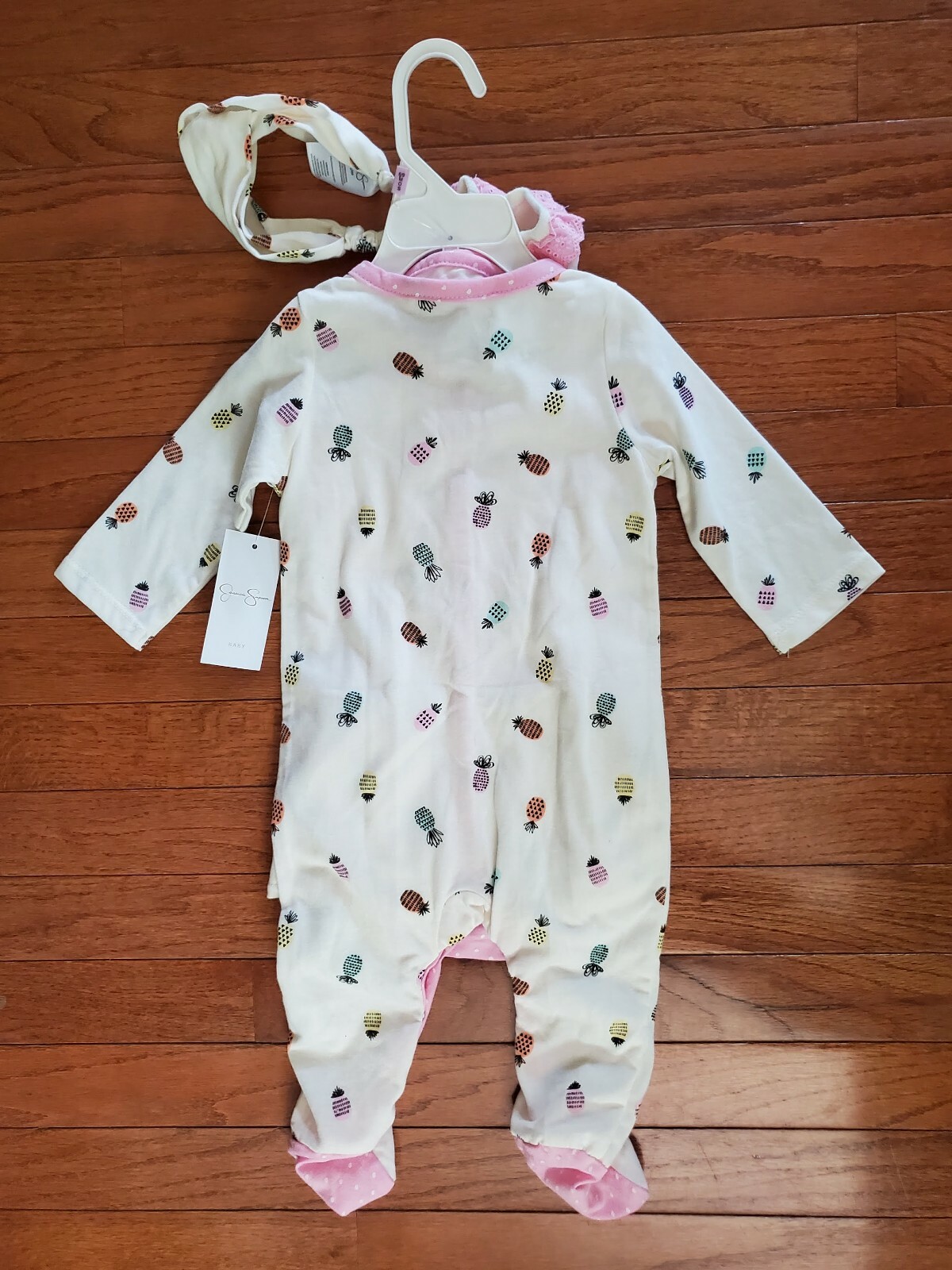 JESSICA SIMPSON 5-pc Baby Set Summer Romper Sleeper Pineapple Infant 6-9 mos NWT