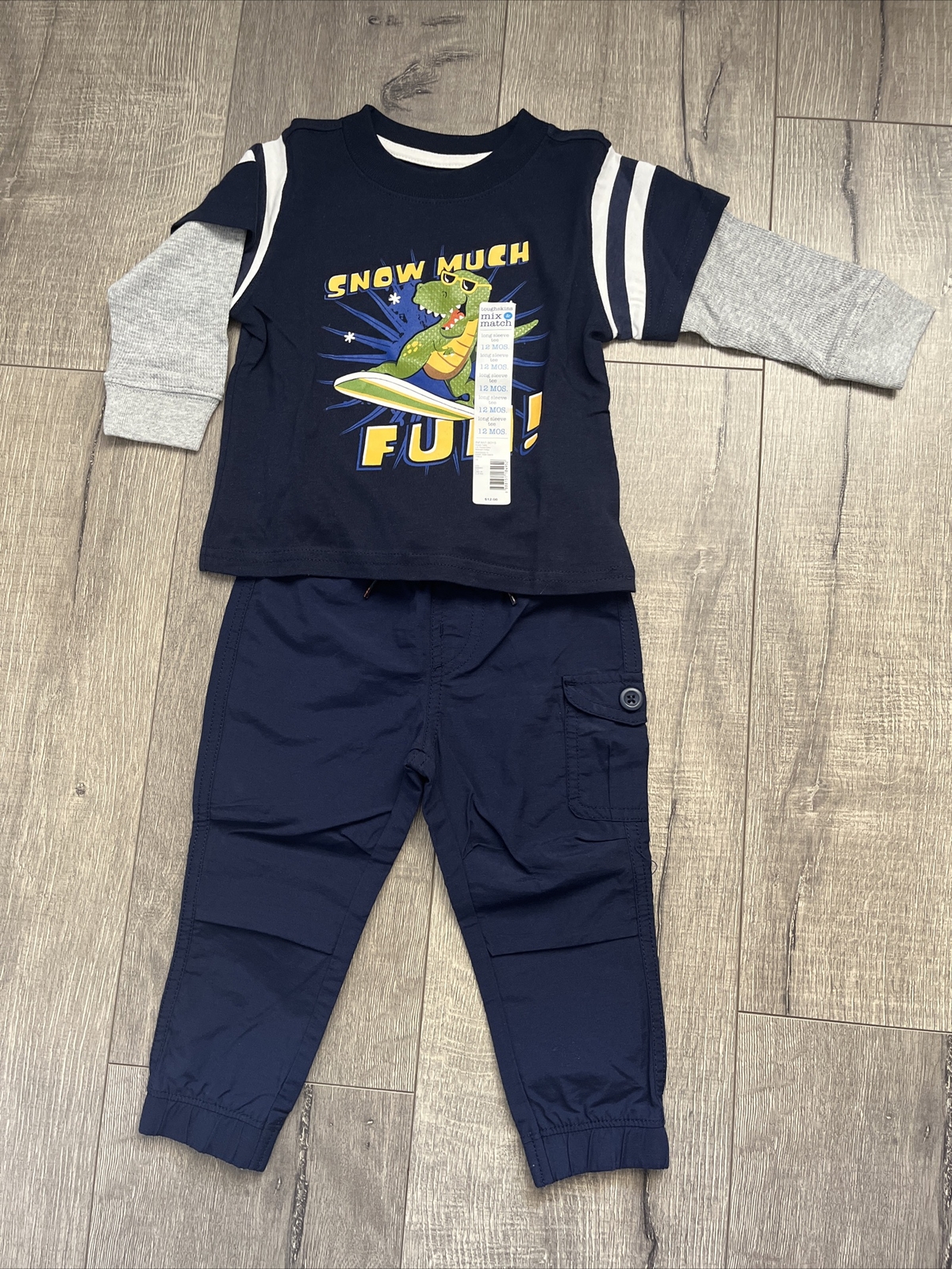 Toughskins Baby Boy 2 outfits, 4 pieces Lot Size 12 M New Condition