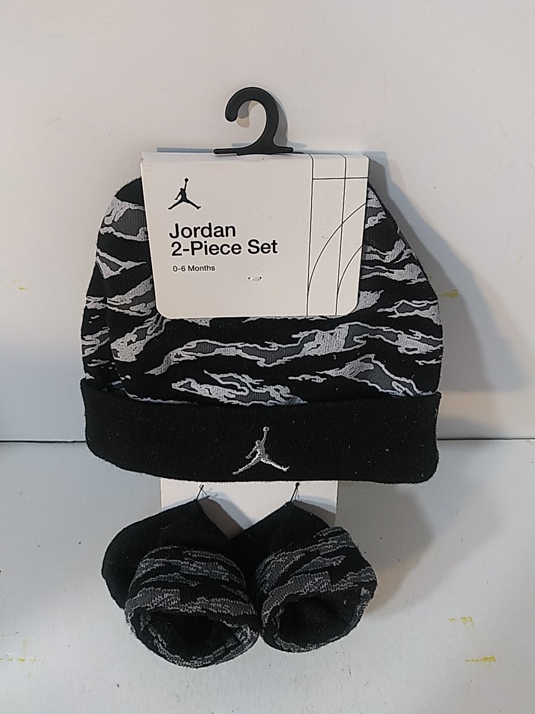 Nike Air Jordan Graphic Hat and Booties 2-Piece Set Newborn 0-6 Mths