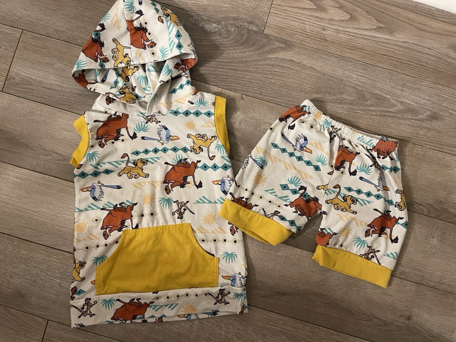 Vintage Lion King 2 Piece Toddler Set Hooded Shirt Shorts 2T 2 Simba Pumba As Is